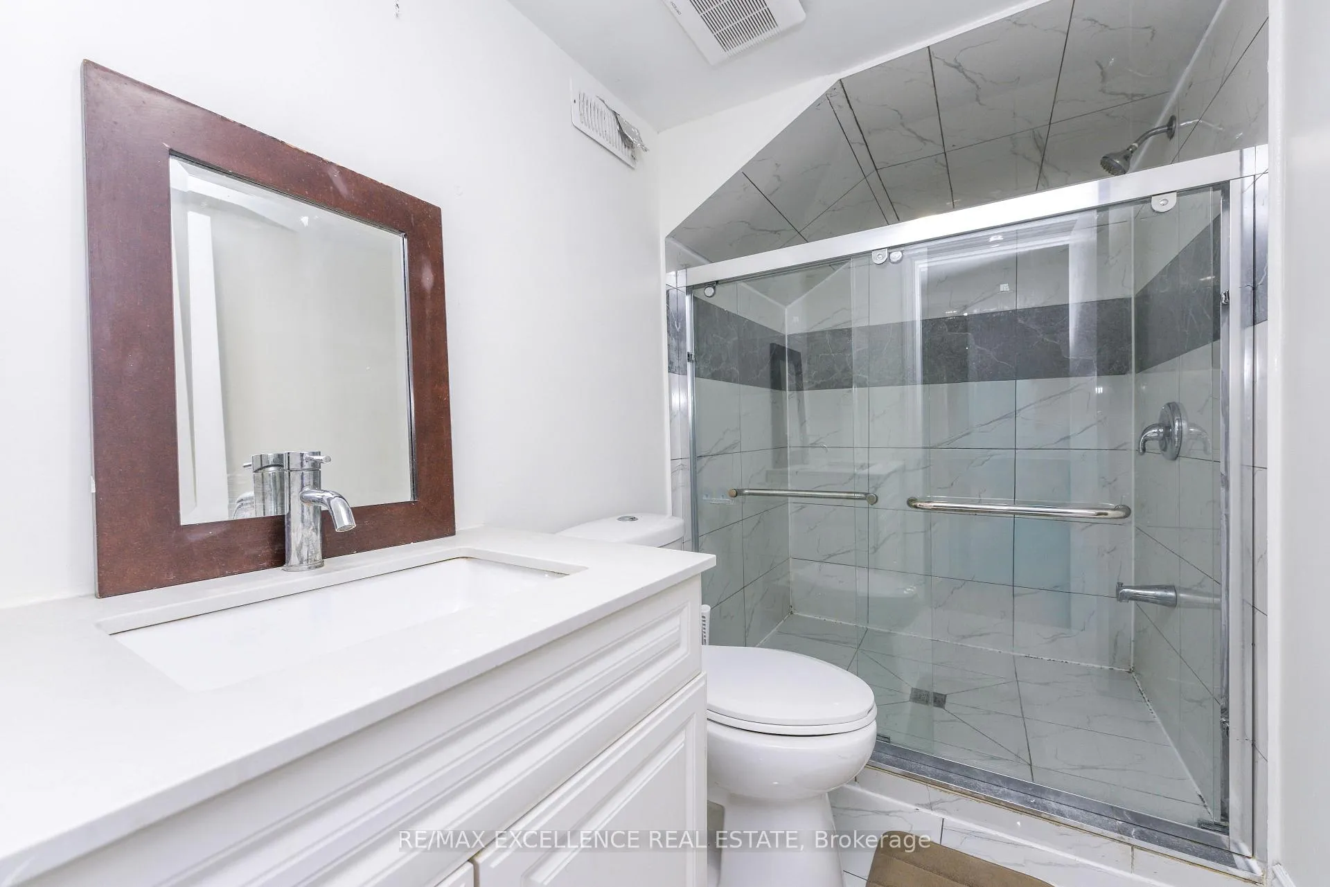 Photo 8 of Unit Basement, 19 Conklin Drive, Brampton, Fletcher's Meadow — HOMEH