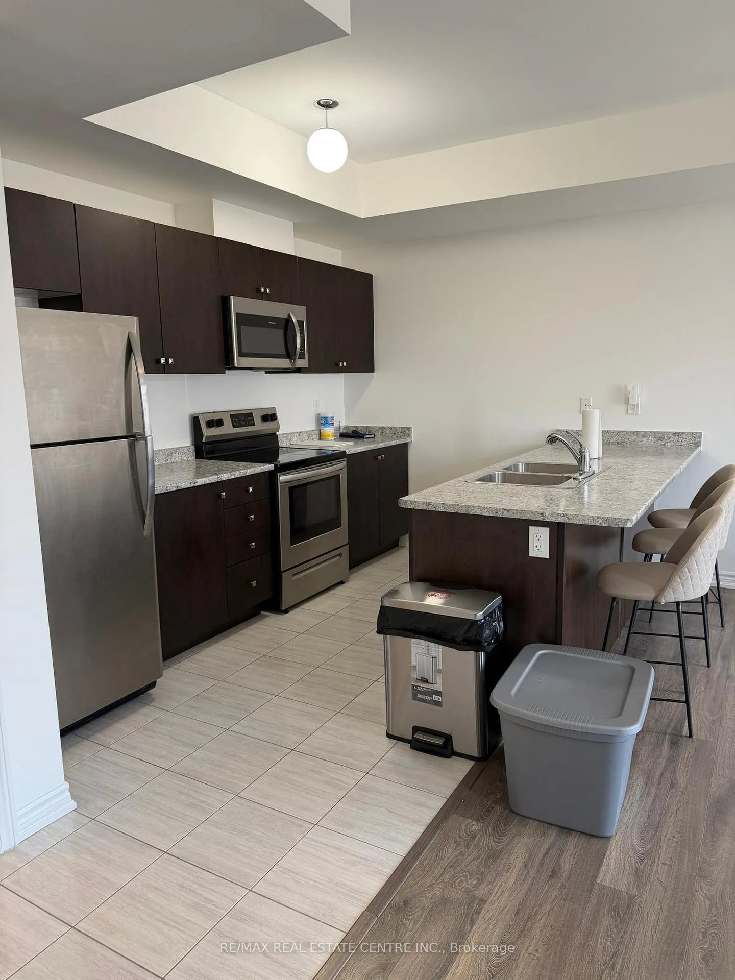 Photo 9 of 2598 William Jackson Drive, Pickering, Duffin Heights — HOMEH