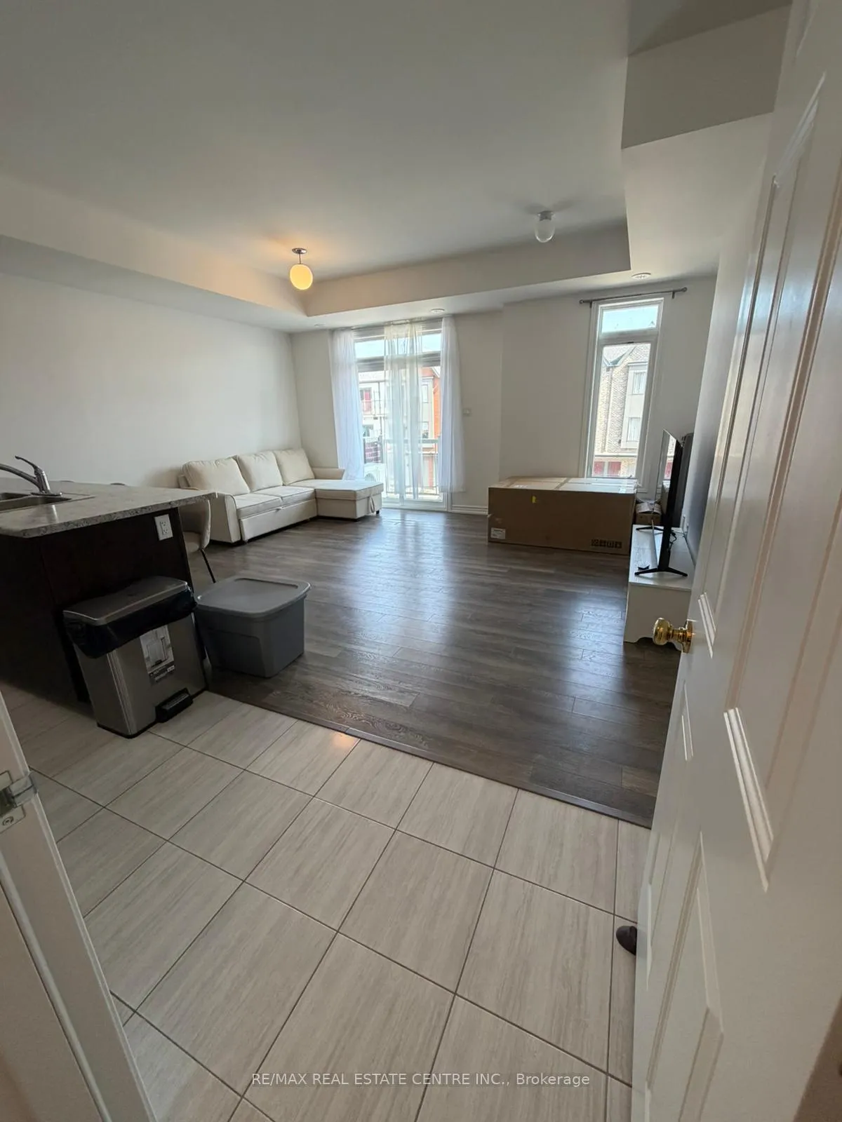 Photo 11 of 2598 William Jackson Drive, Pickering, Duffin Heights — HOMEH