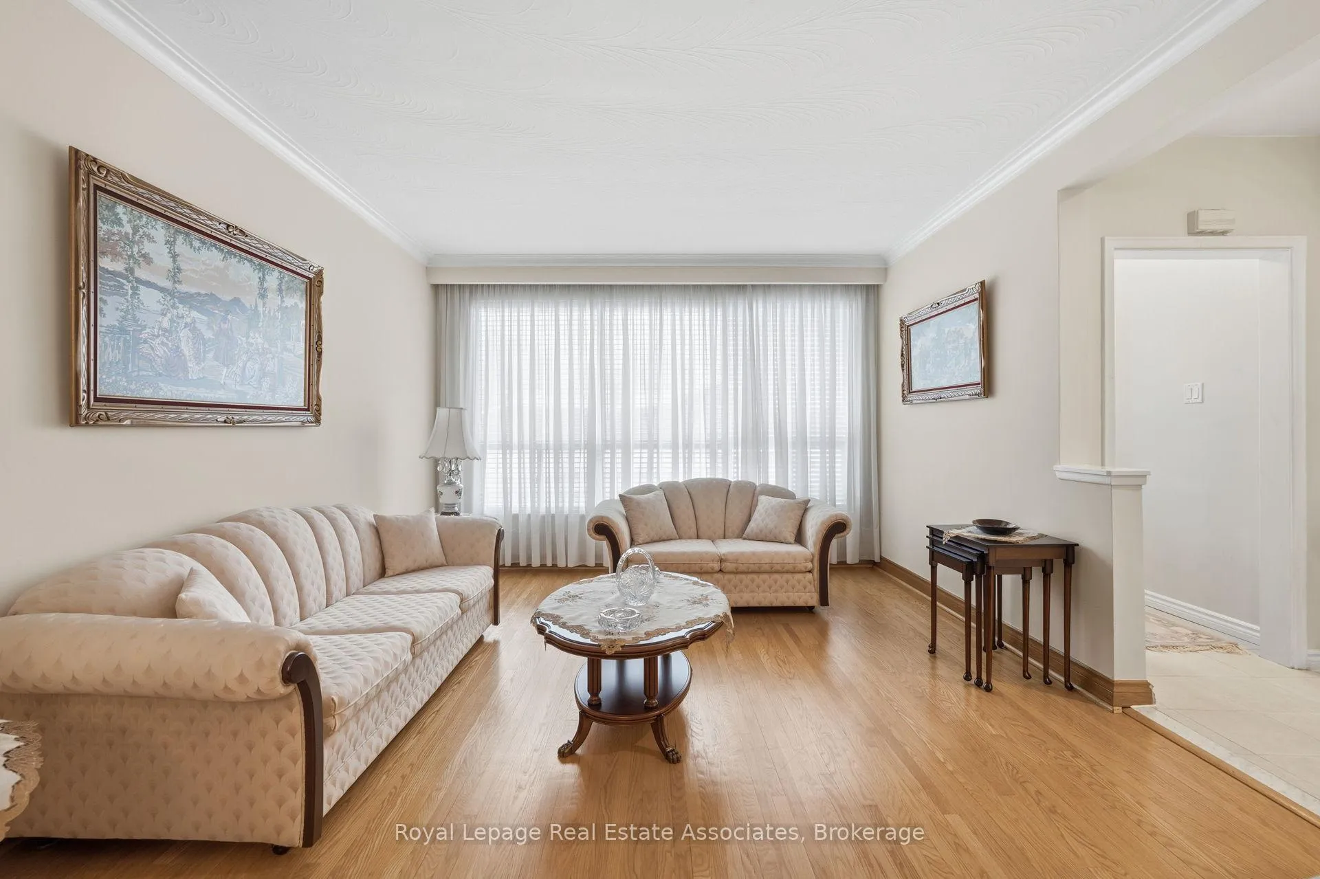 Photo 8 of 2874 Weston Road S, North York, Humberlea-Pelmo Park — HOMEH