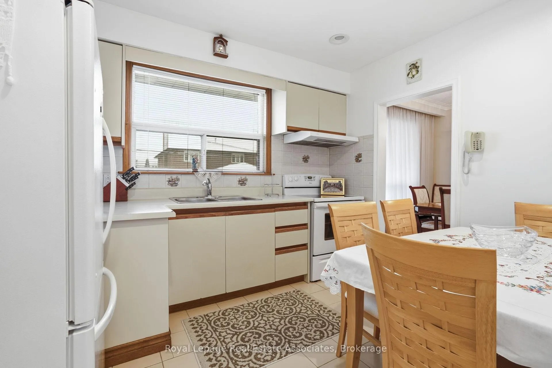 Photo 10 of 2874 Weston Road S, North York, Humberlea-Pelmo Park — HOMEH