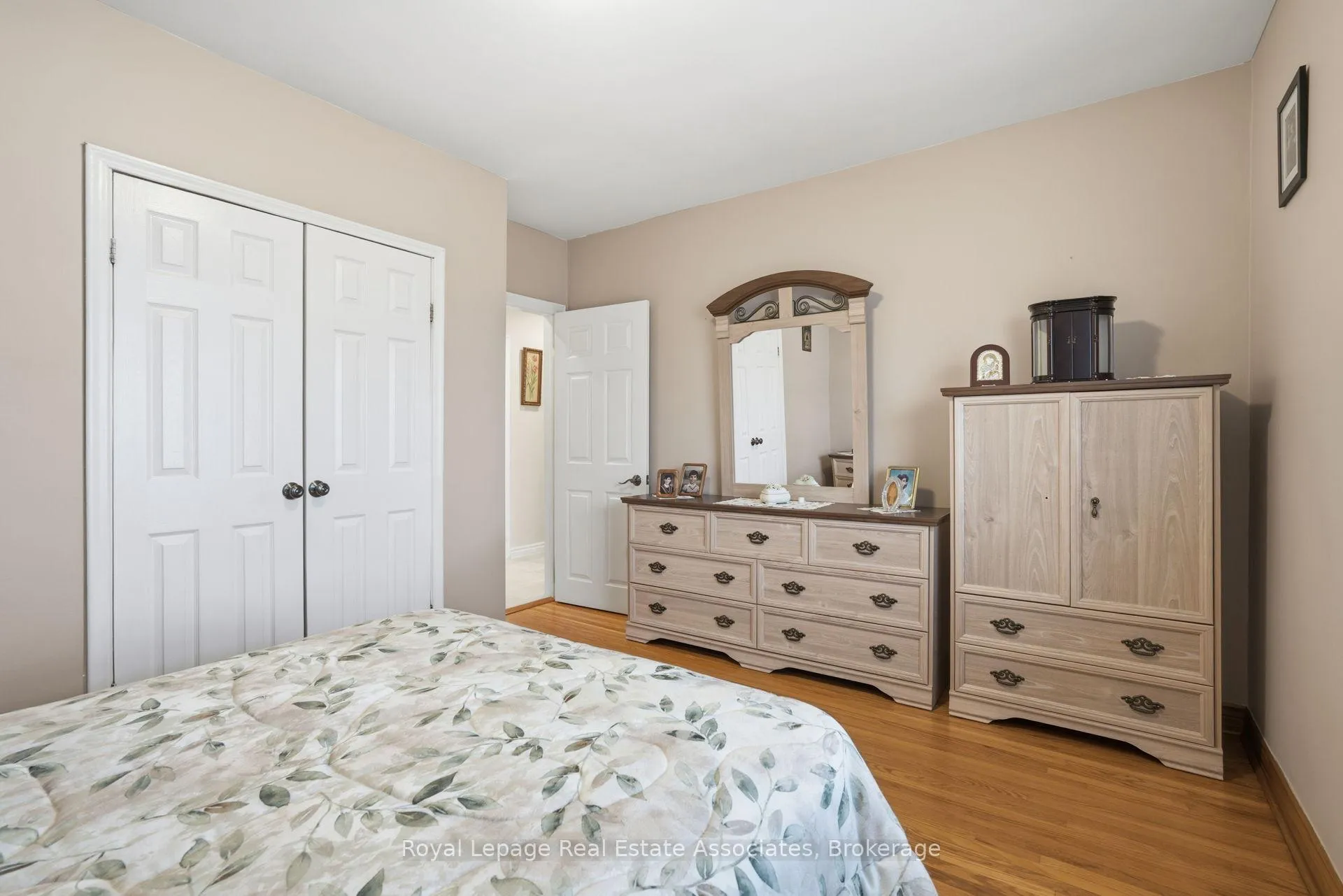 Photo 13 of 2874 Weston Road S, North York, Humberlea-Pelmo Park — HOMEH
