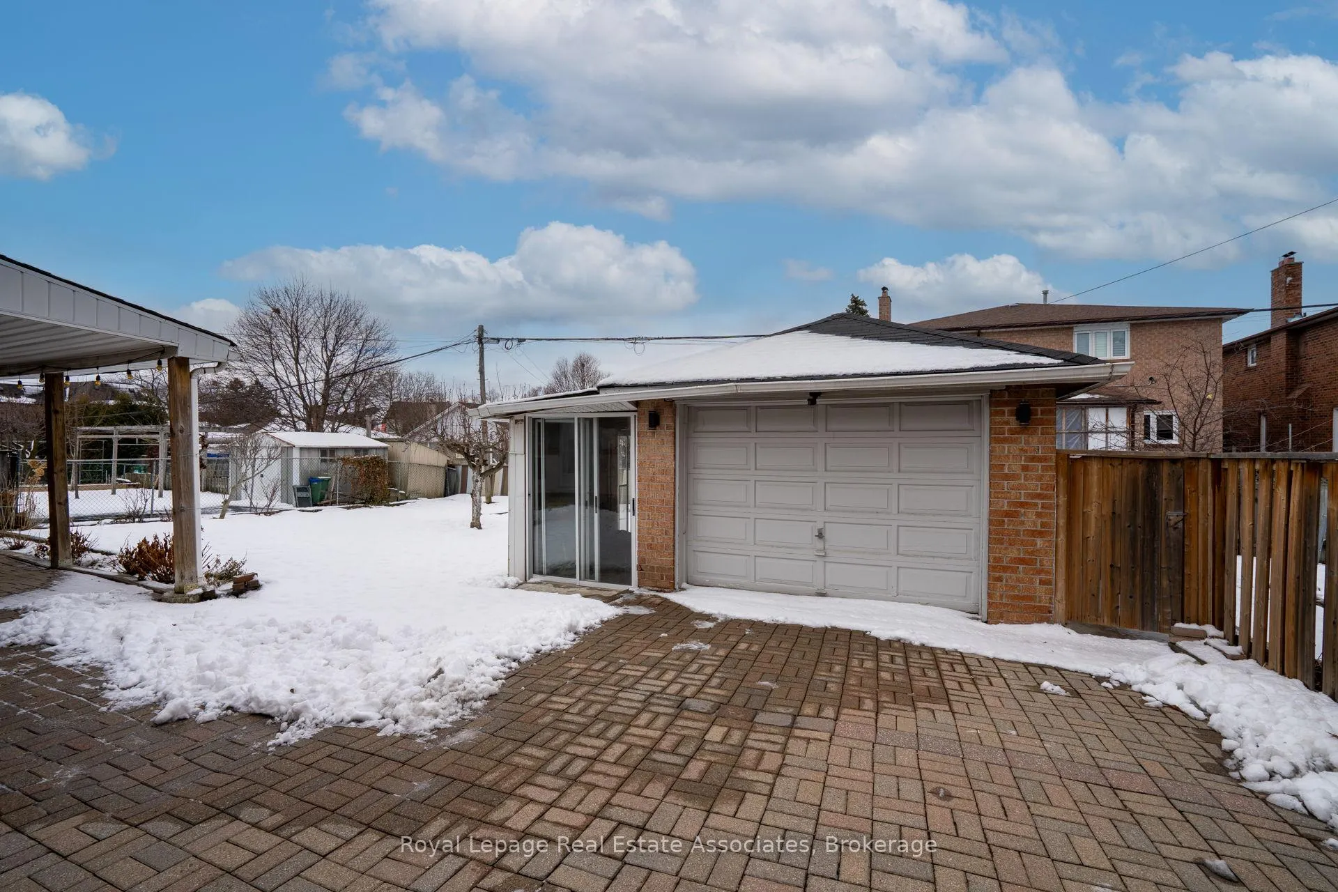 Photo 32 of 2874 Weston Road S, North York, Humberlea-Pelmo Park — HOMEH