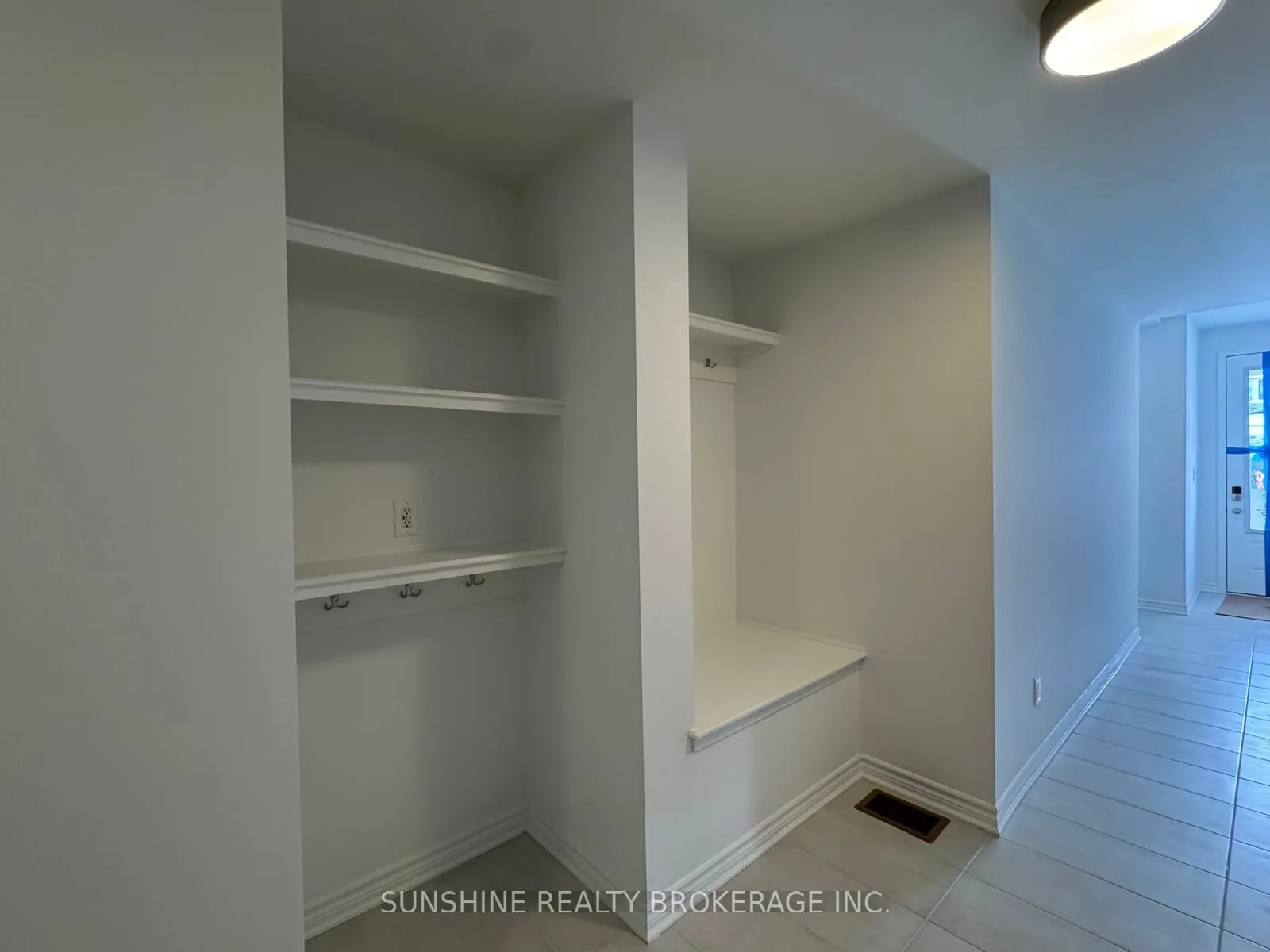 Photo 5 of 104 Azure Drive, Markham, Rural Markham — HOMEH