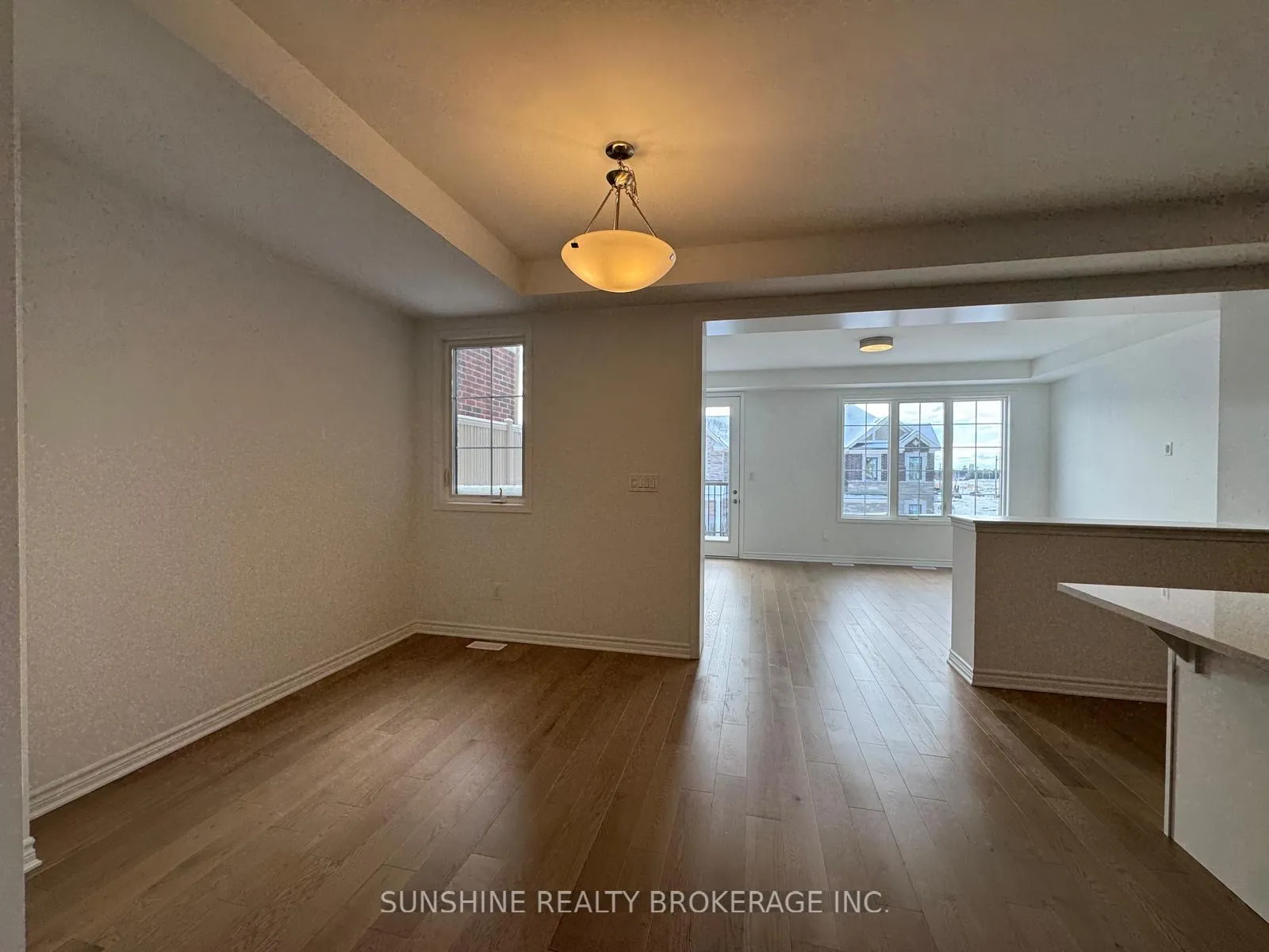 Photo 8 of 104 Azure Drive, Markham, Rural Markham — HOMEH
