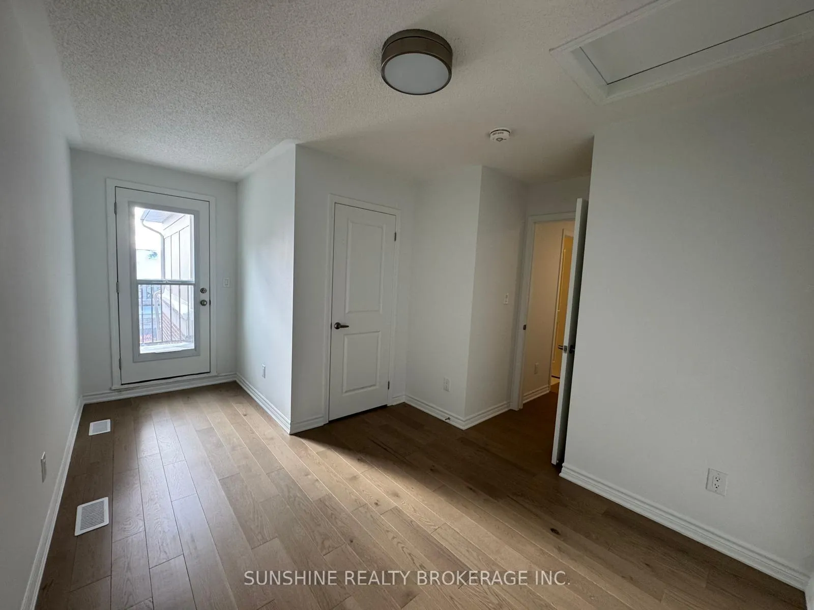 Photo 17 of 104 Azure Drive, Markham, Rural Markham — HOMEH