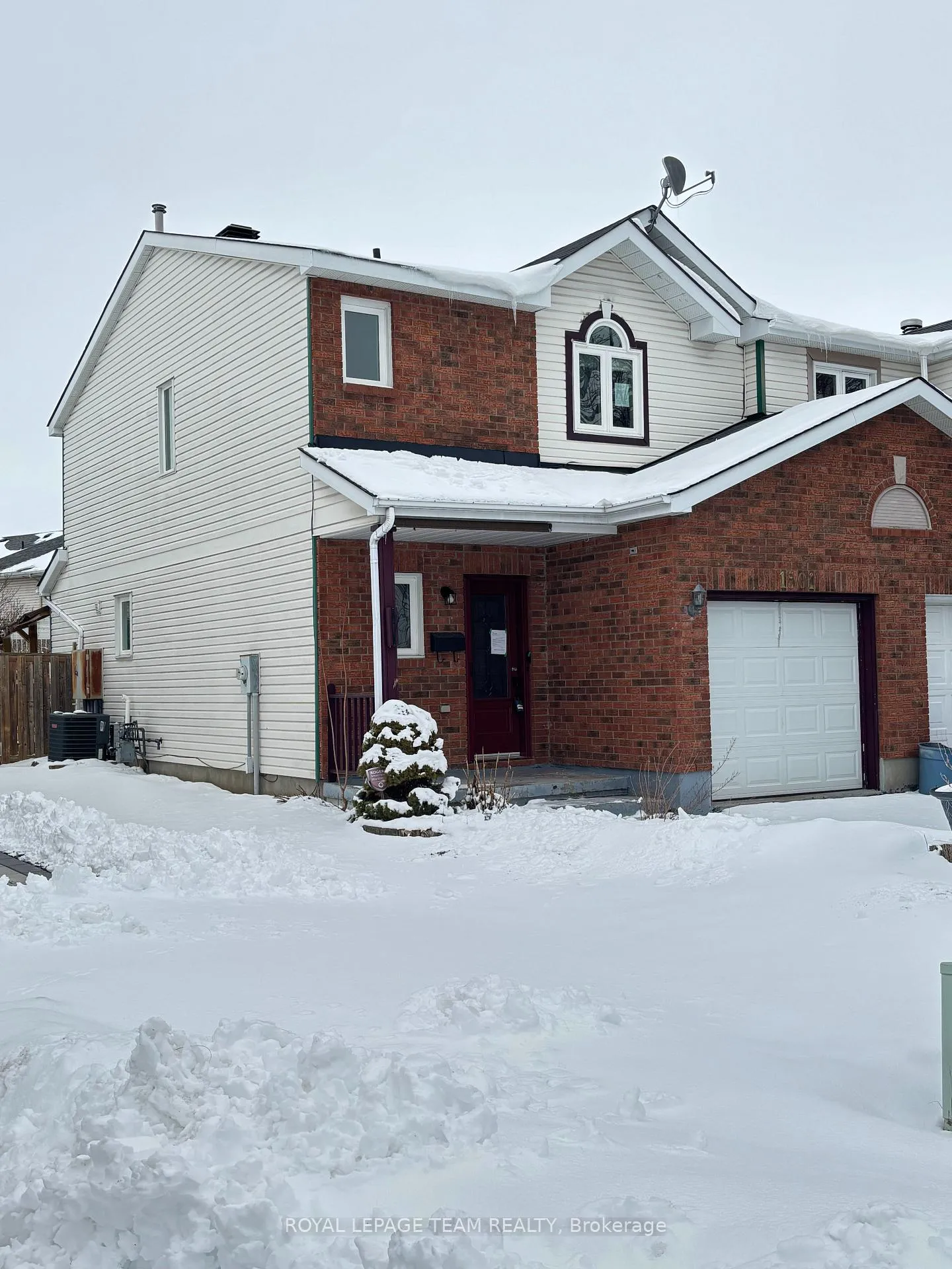 Front of 1501 Launay Avenue