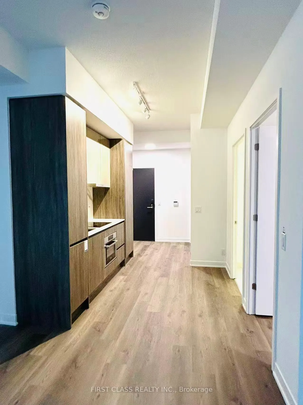 Photo 7 of Unit 1112, 180 Front Street E, Toronto, Moss Park — HOMEH