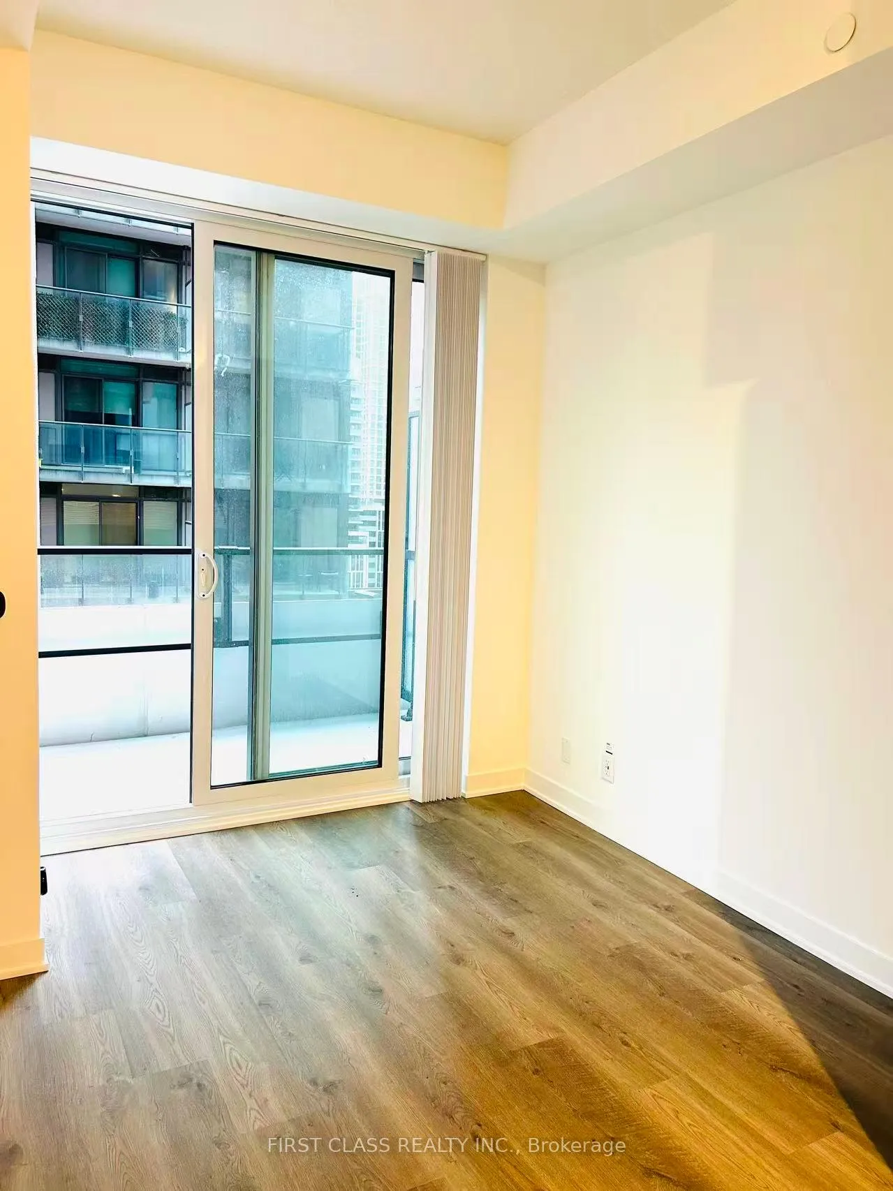 Photo 12 of Unit 1112, 180 Front Street E, Toronto, Moss Park — HOMEH