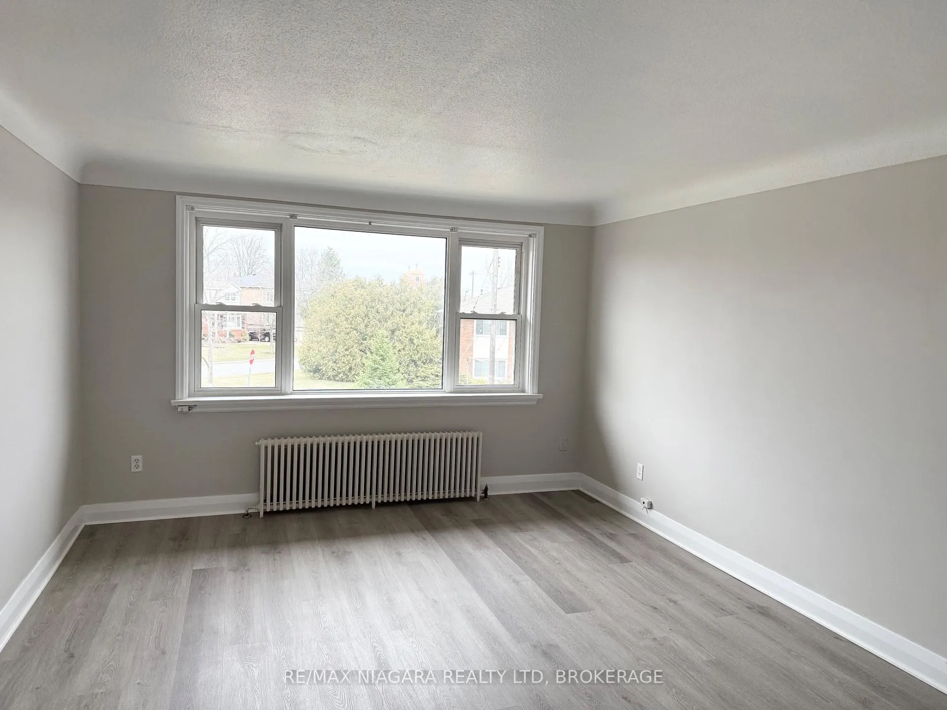 Photo 13 of Unit 1, 9 Riverview Boulevard, St. Catharines, Glendale/Glenridge — HOMEH