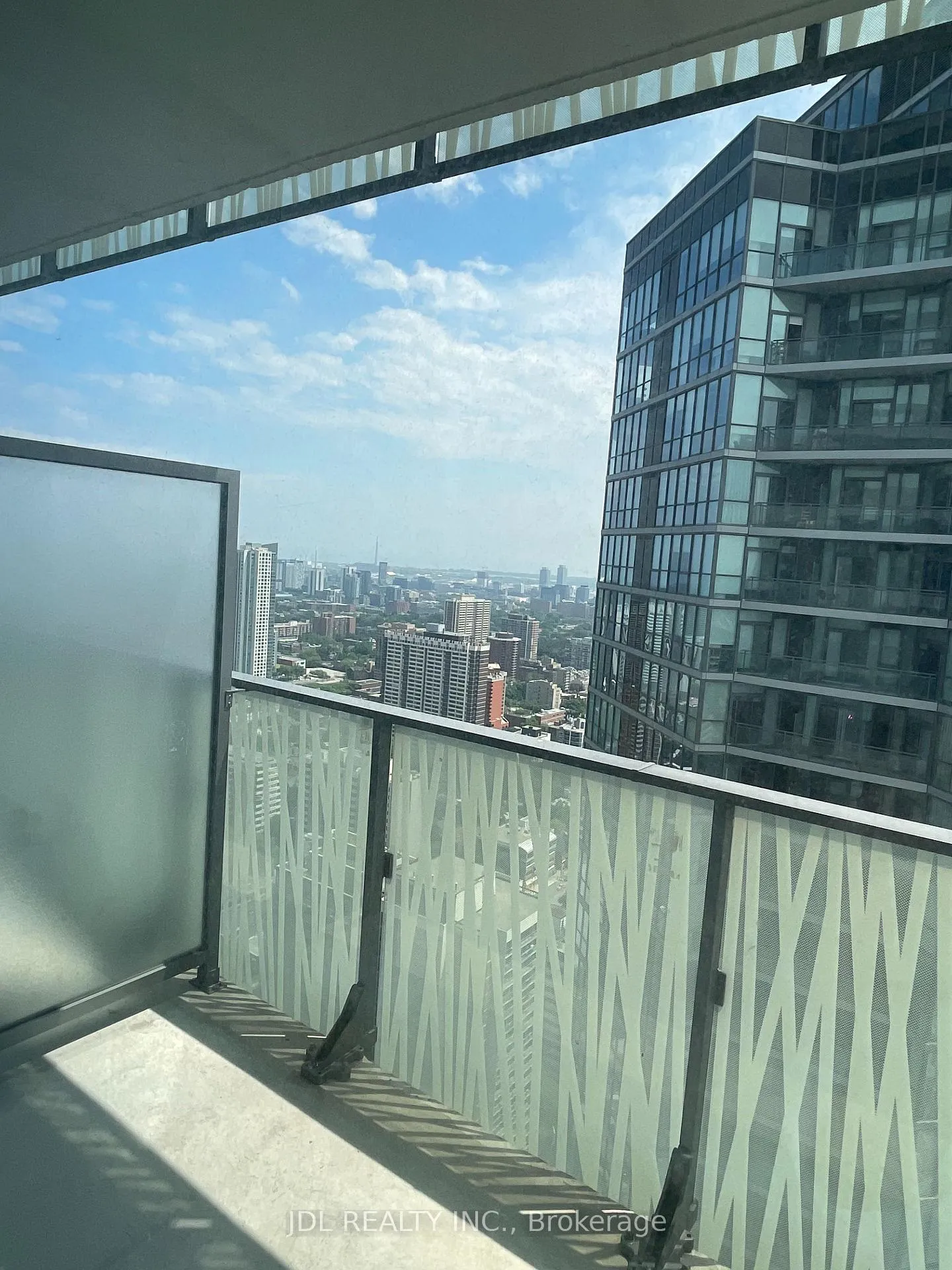 Photo 8 of Unit 4203, 42 Charles Street E, Toronto, Church-Yonge Corridor — HOMEH