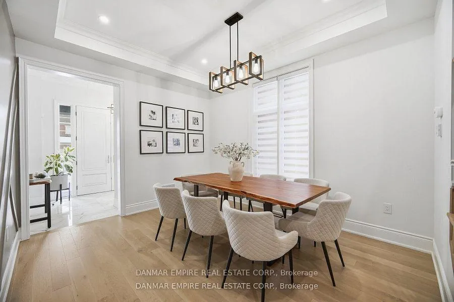Photo 6 of 14 Woodgate Pines Drive, Vaughan, Kleinburg — HOMEH