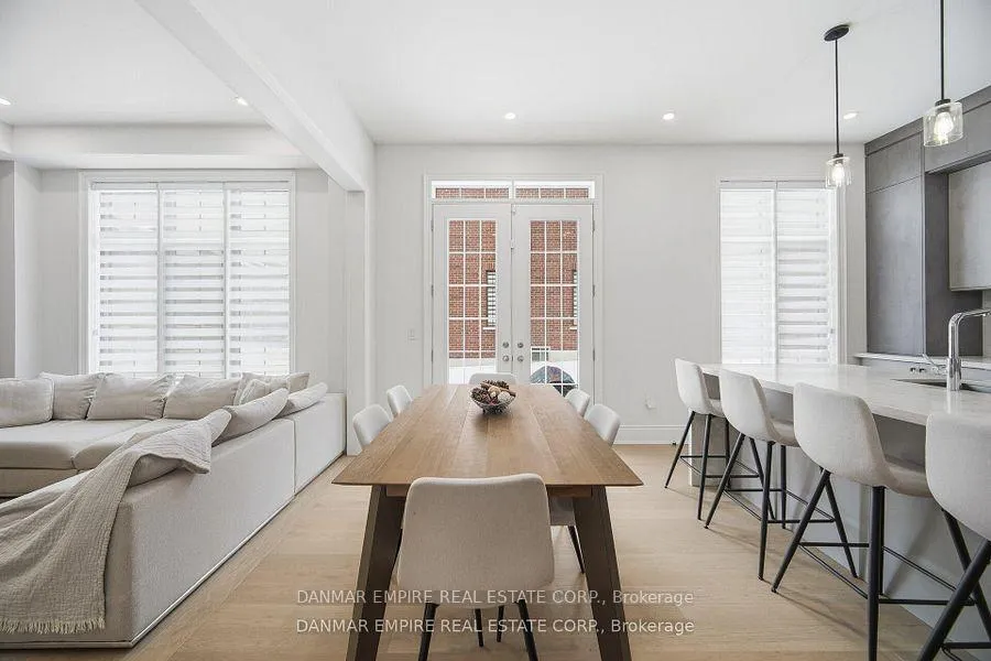 Photo 14 of 14 Woodgate Pines Drive, Vaughan, Kleinburg — HOMEH