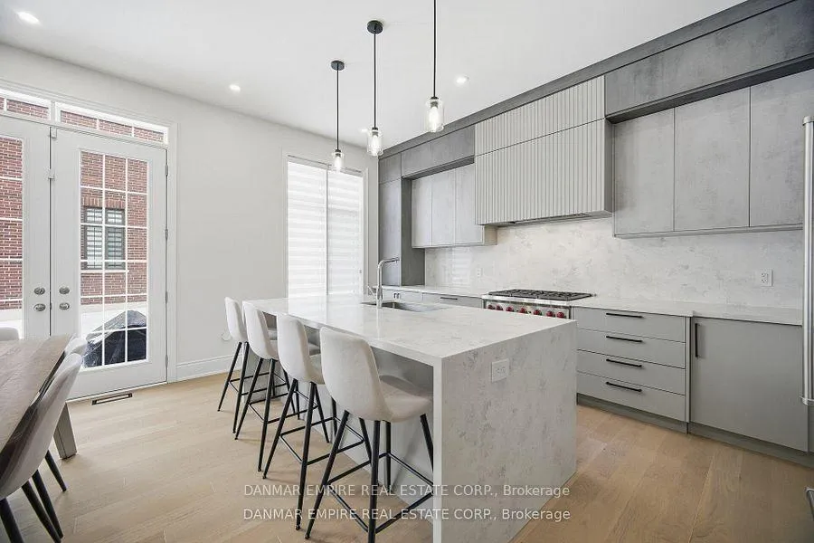 Photo 15 of 14 Woodgate Pines Drive, Vaughan, Kleinburg — HOMEH