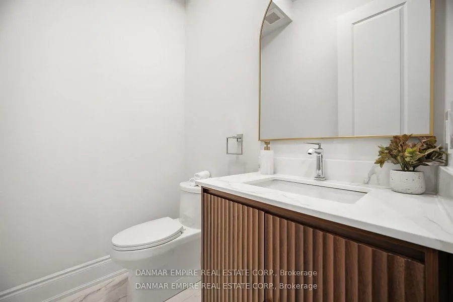 Photo 19 of 14 Woodgate Pines Drive, Vaughan, Kleinburg — HOMEH