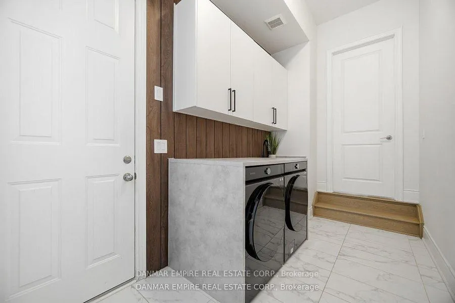 Photo 20 of 14 Woodgate Pines Drive, Vaughan, Kleinburg — HOMEH