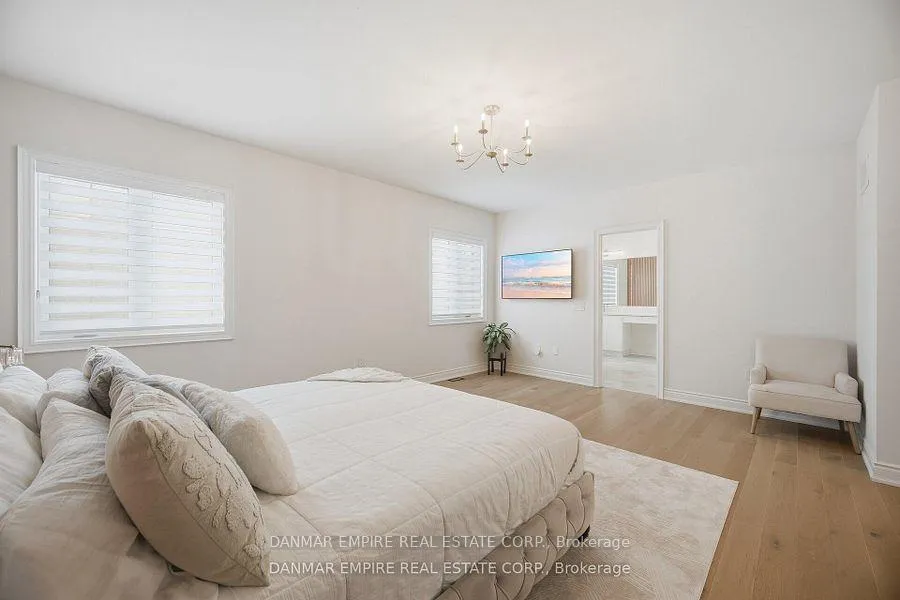 Photo 24 of 14 Woodgate Pines Drive, Vaughan, Kleinburg — HOMEH