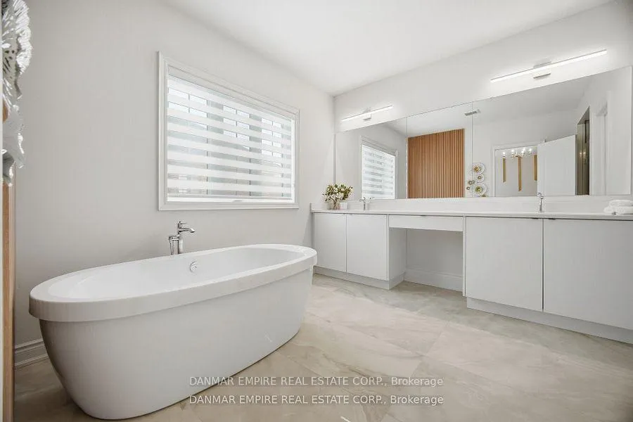 Photo 25 of 14 Woodgate Pines Drive, Vaughan, Kleinburg — HOMEH