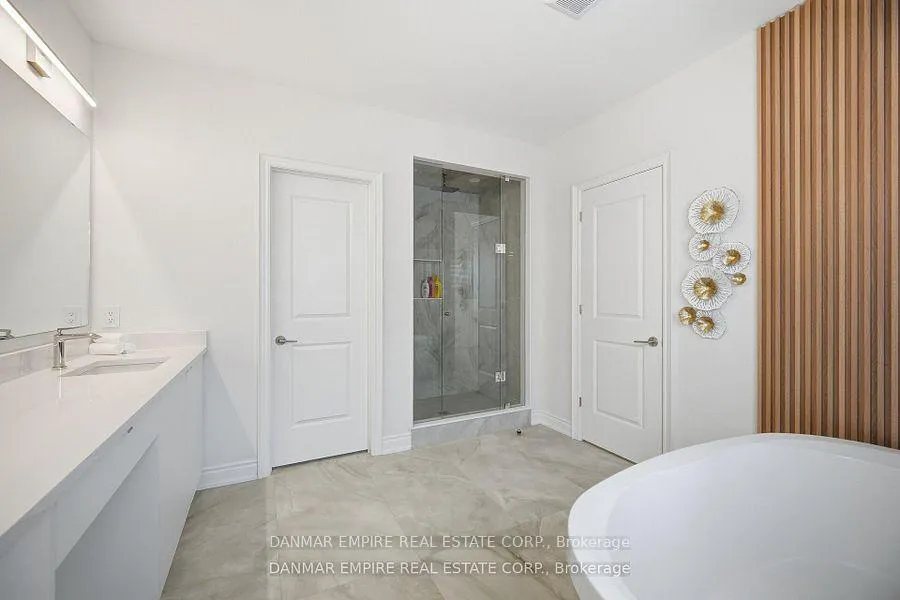 Photo 26 of 14 Woodgate Pines Drive, Vaughan, Kleinburg — HOMEH