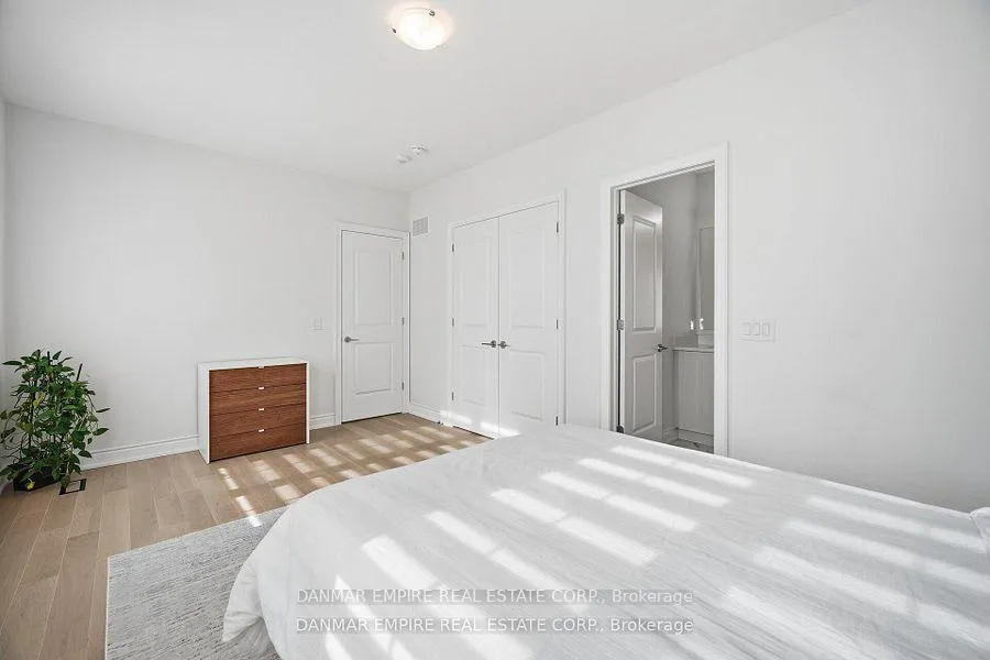 Photo 28 of 14 Woodgate Pines Drive, Vaughan, Kleinburg — HOMEH