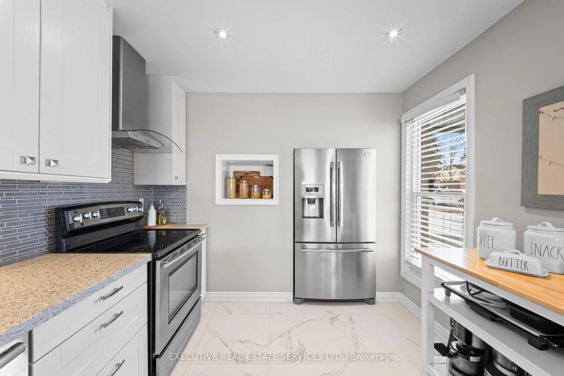 Photo 15 of 29 Sparklett Crescent, Brampton, Heart Lake East — HOMEH