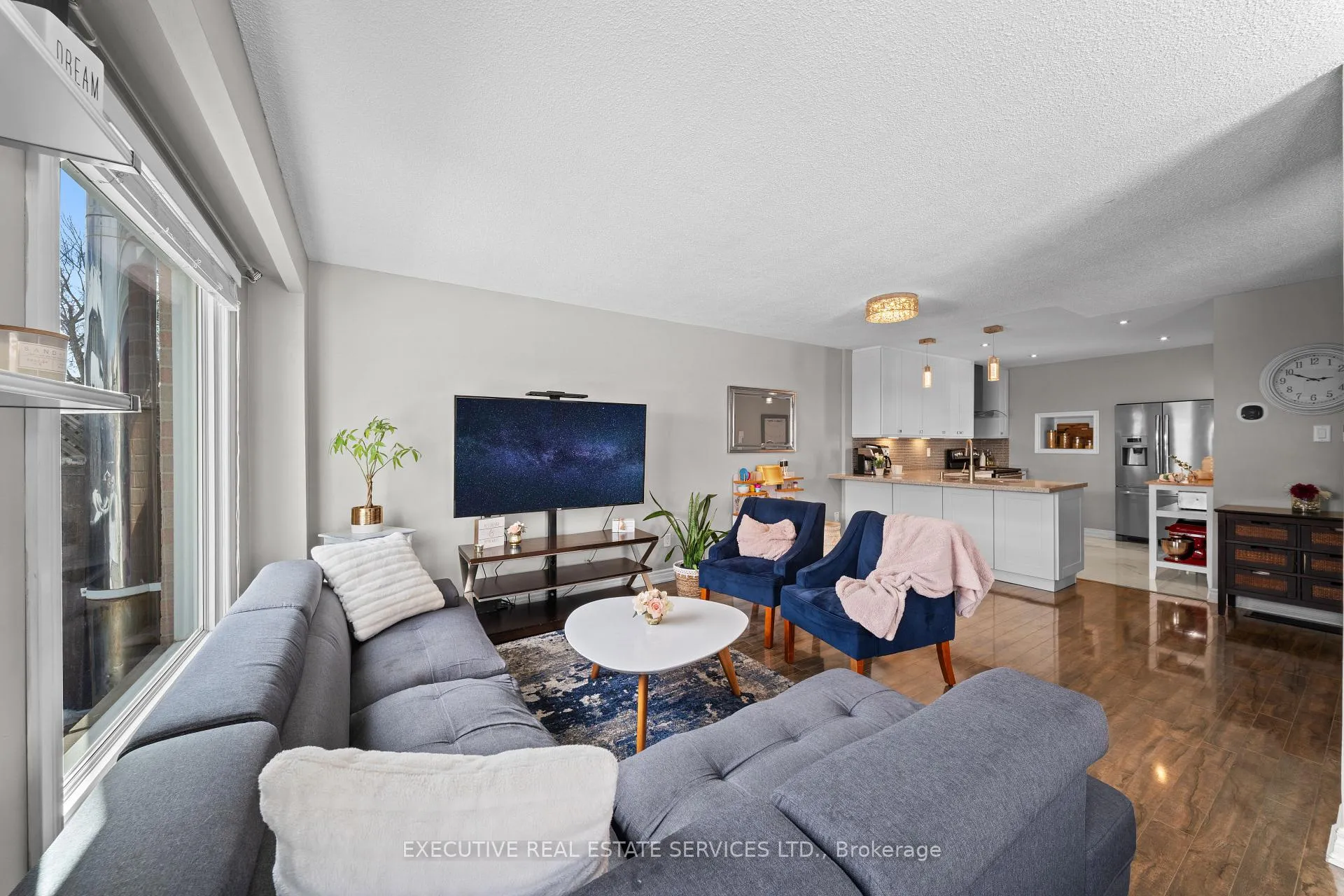 Photo 19 of 29 Sparklett Crescent, Brampton, Heart Lake East — HOMEH