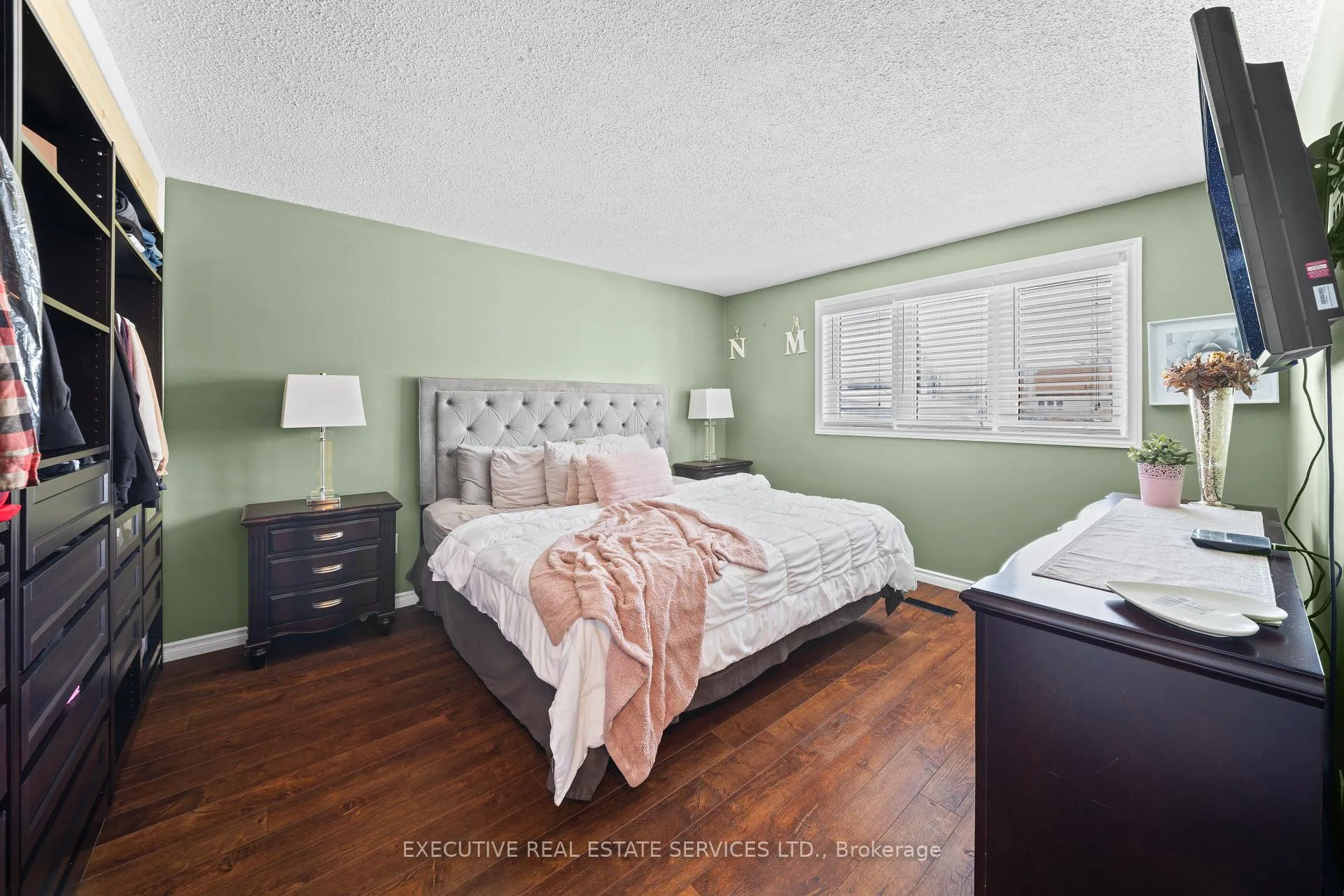 Photo 23 of 29 Sparklett Crescent, Brampton, Heart Lake East — HOMEH
