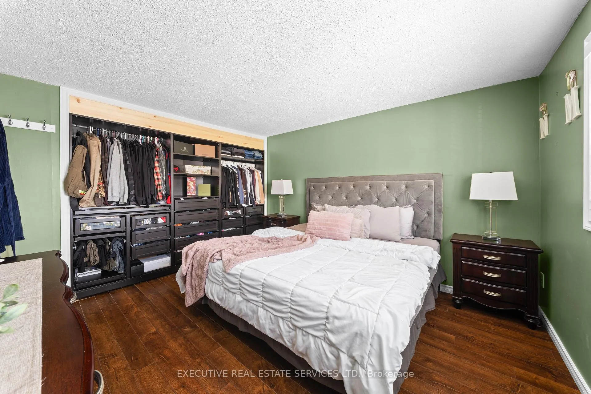 Photo 25 of 29 Sparklett Crescent, Brampton, Heart Lake East — HOMEH