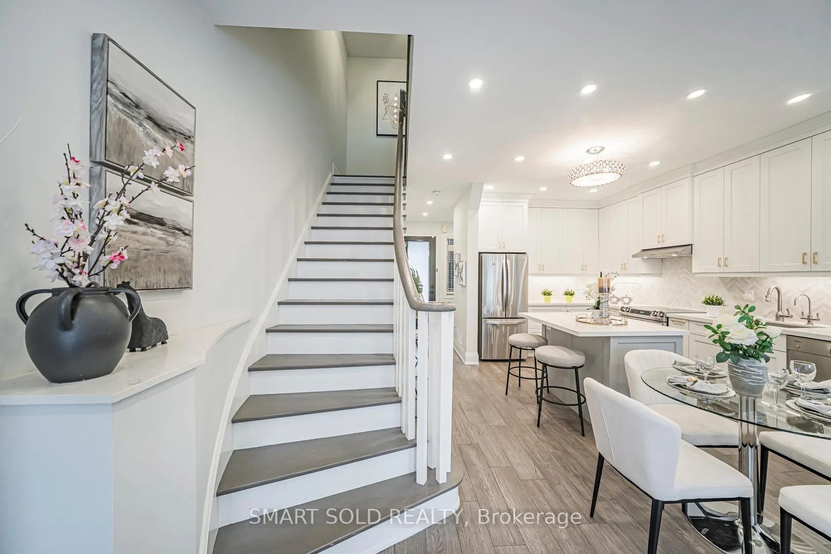 Photo 22 of 16 Gauguin Avenue, Vaughan, Patterson — HOMEH
