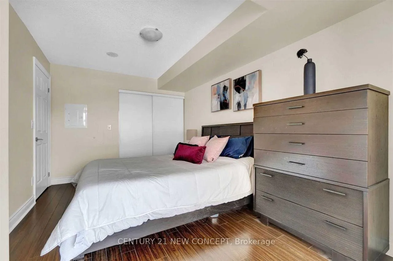 Photo 13 of Unit 1007, 39 Galleria Parkway, Markham, Commerce Valley — HOMEH