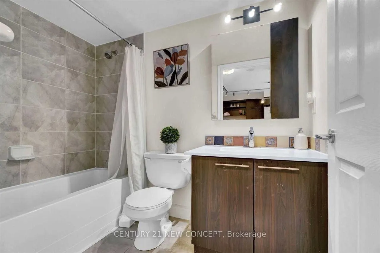 Photo 14 of Unit 1007, 39 Galleria Parkway, Markham, Commerce Valley — HOMEH