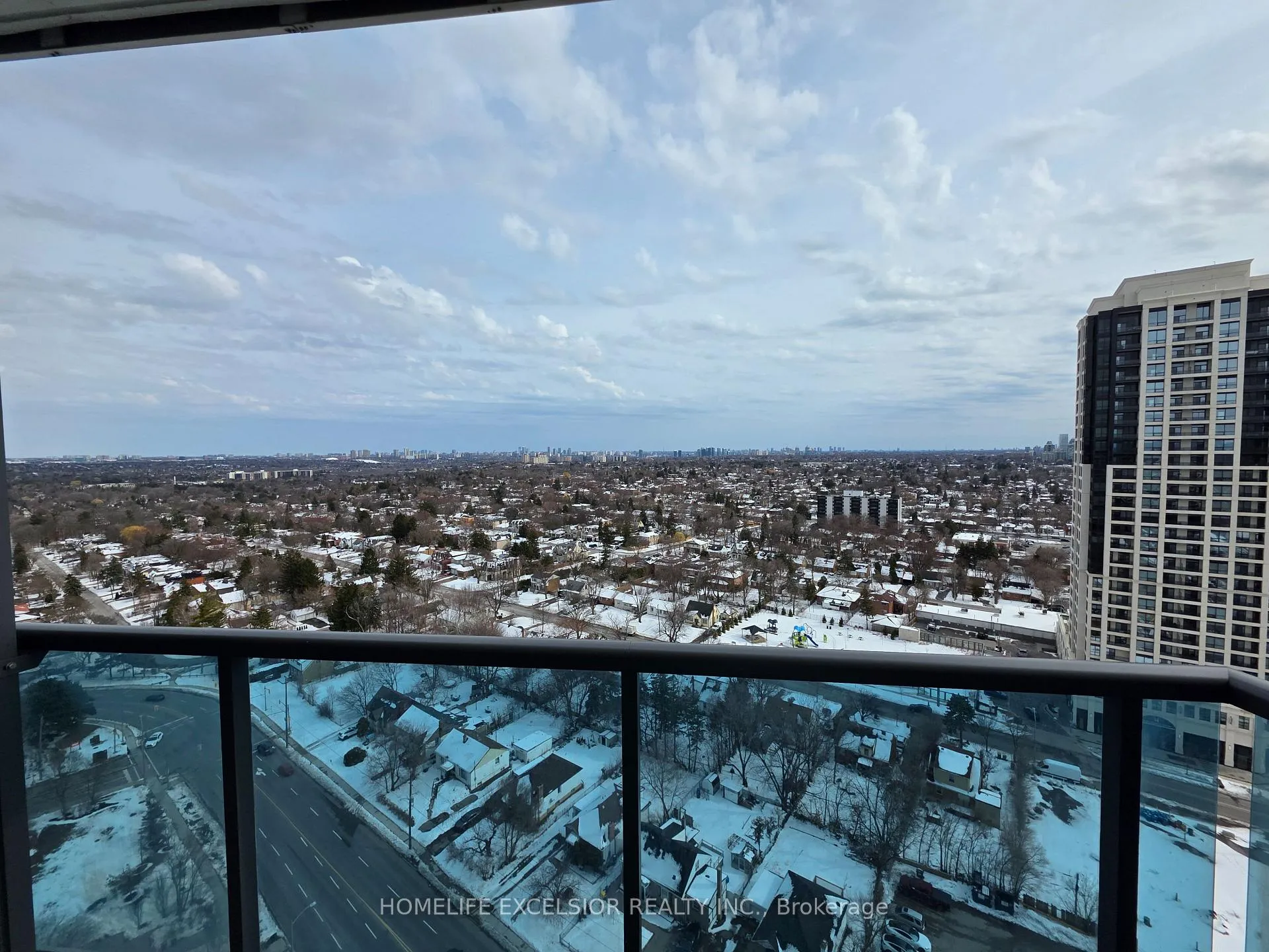 Photo 1 of Unit 2027, 7161 Yonge Street, Markham, Grandview — HOMEH