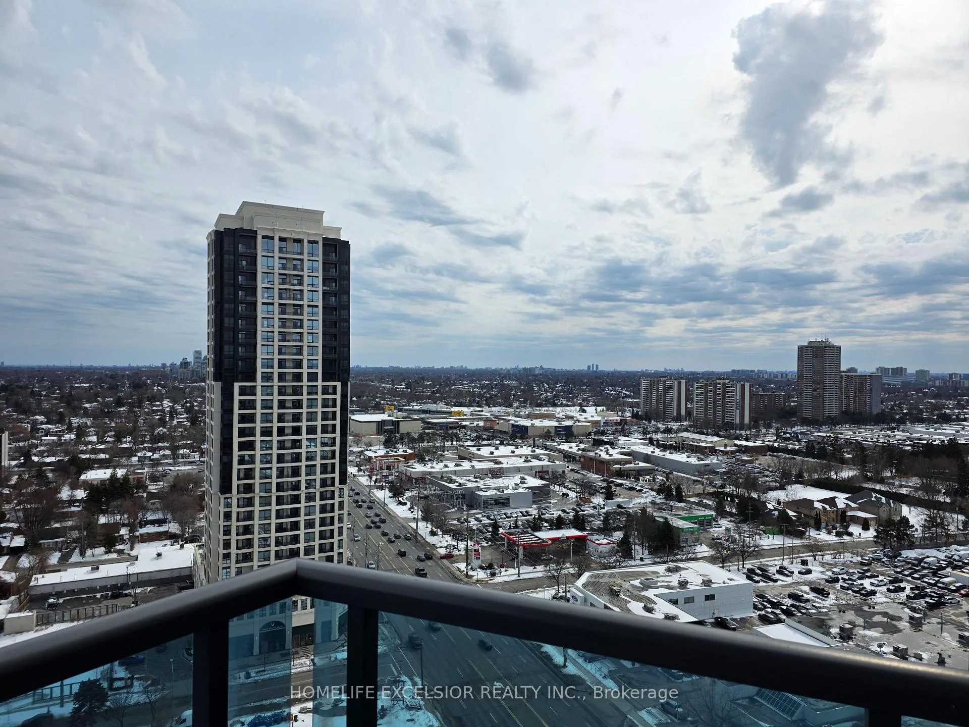 Photo 2 of Unit 2027, 7161 Yonge Street, Markham, Grandview — HOMEH