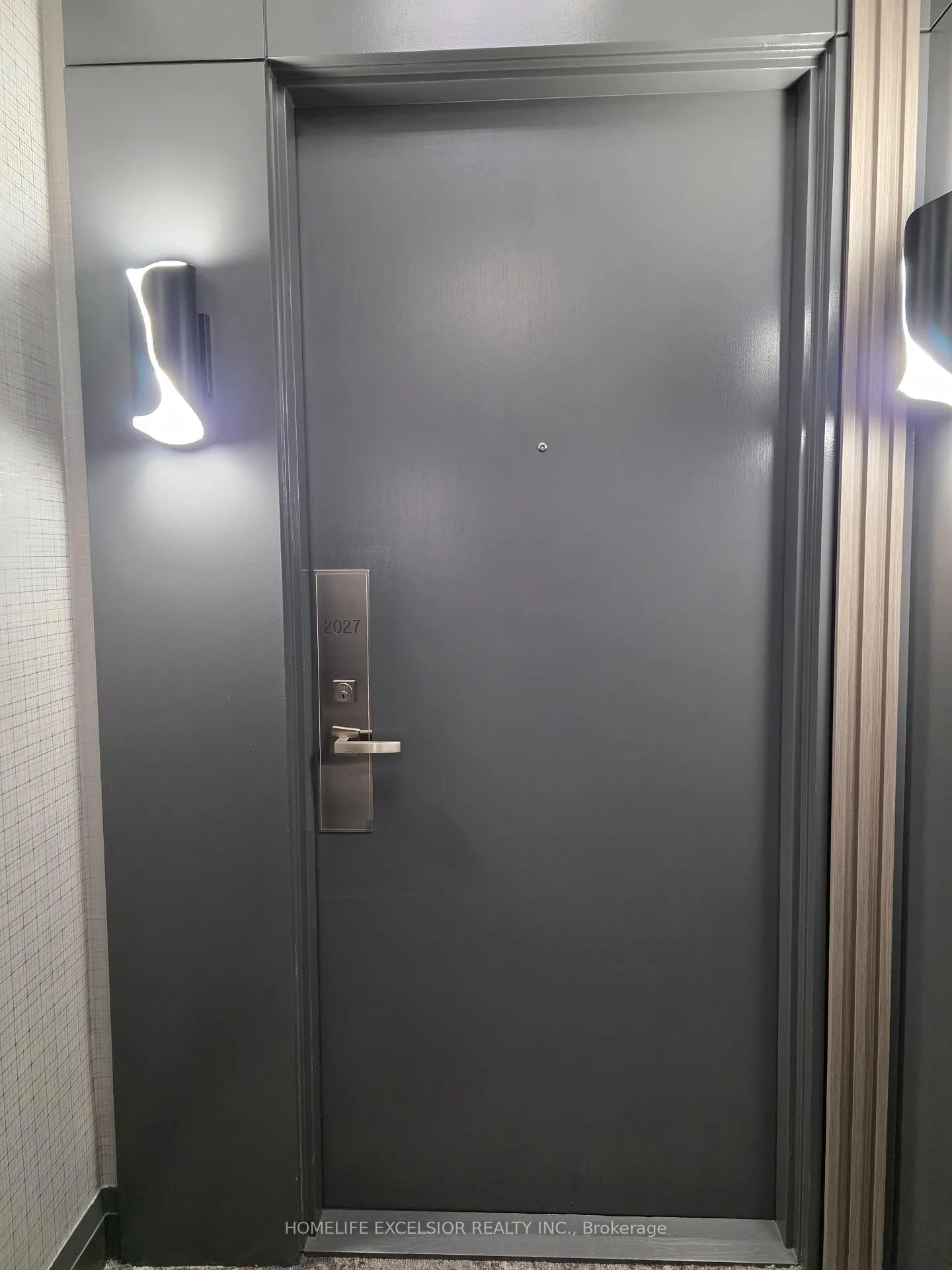 Photo 4 of Unit 2027, 7161 Yonge Street, Markham, Grandview — HOMEH