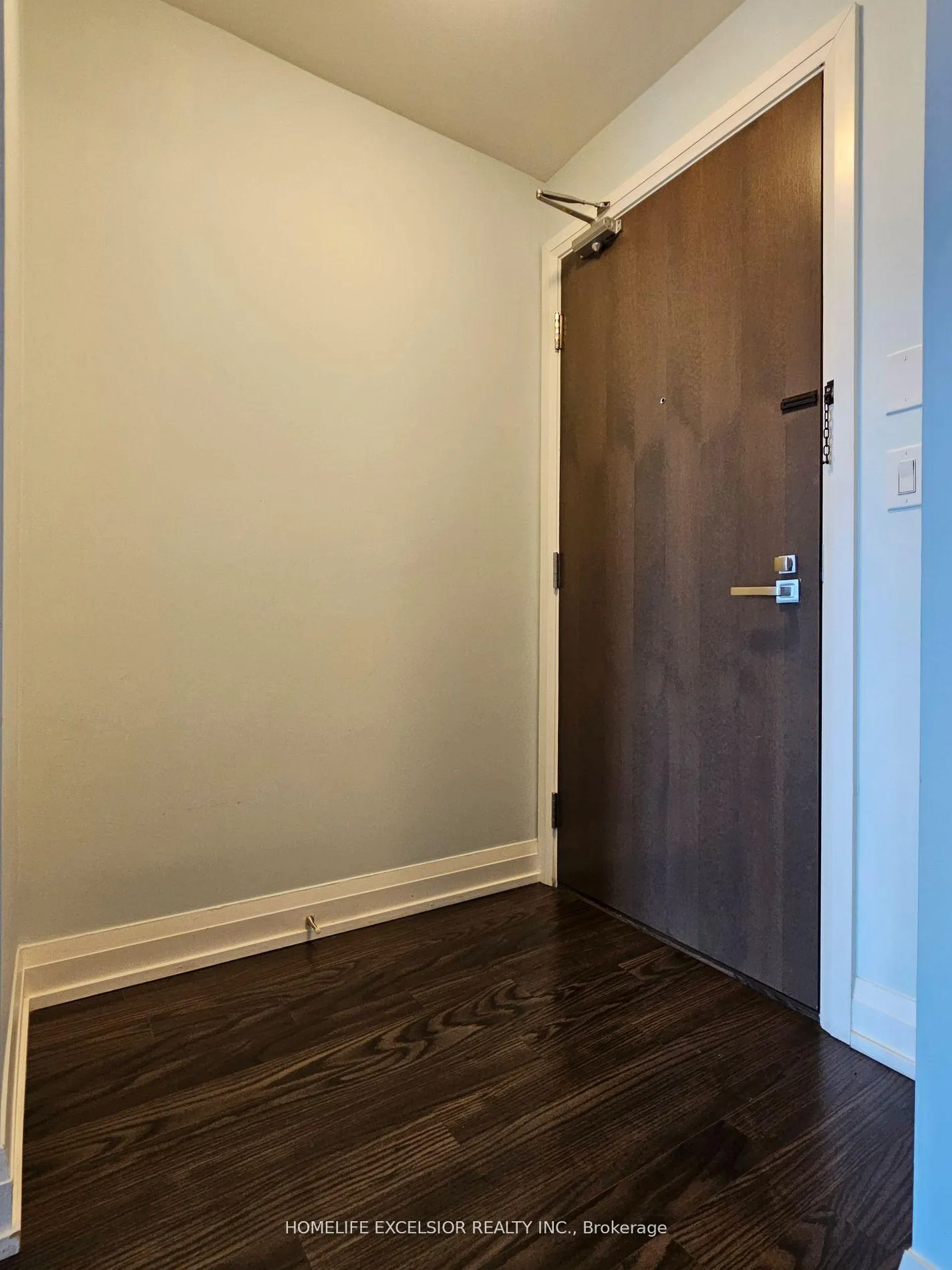 Photo 5 of Unit 2027, 7161 Yonge Street, Markham, Grandview — HOMEH