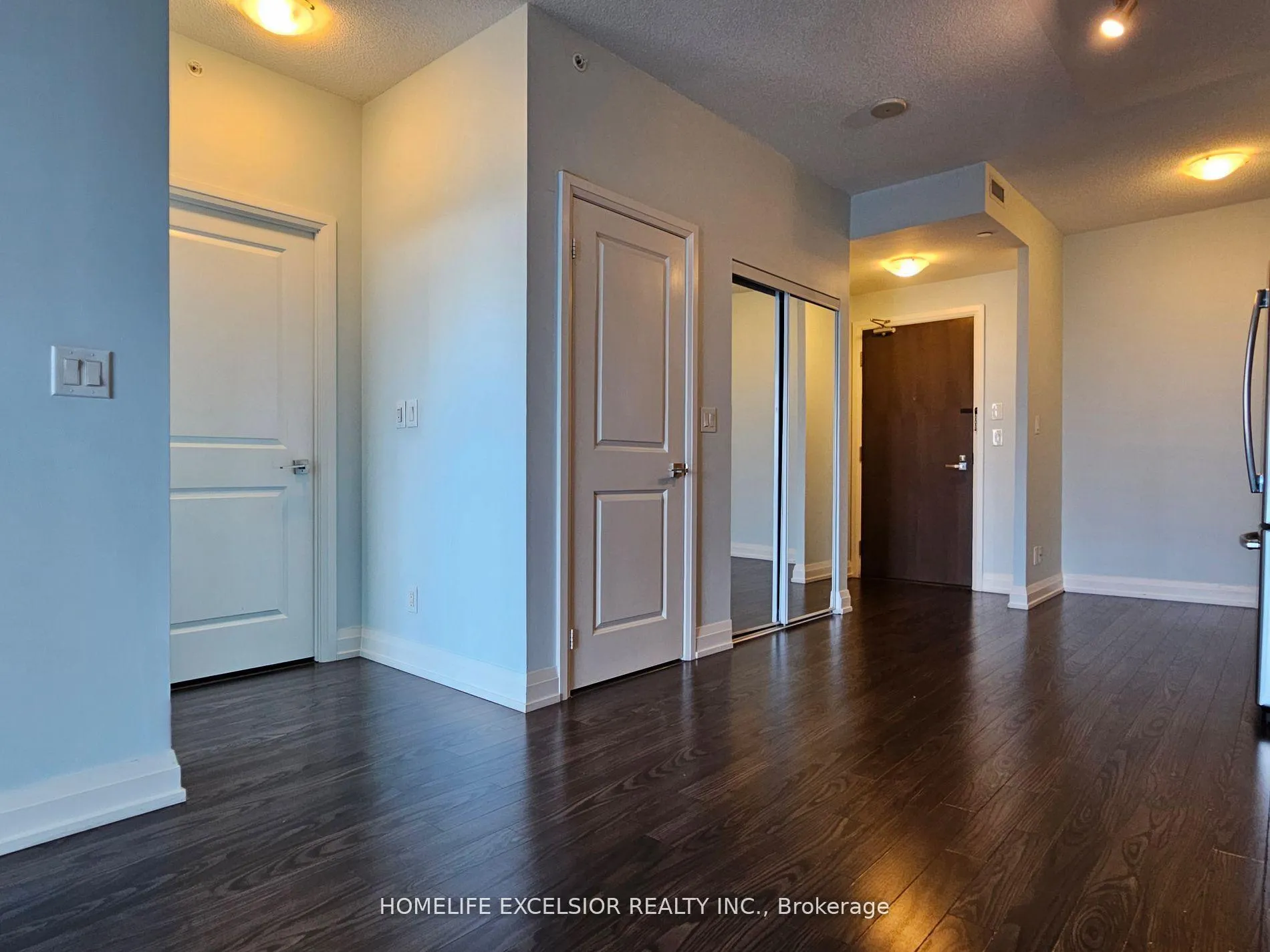 Photo 14 of Unit 2027, 7161 Yonge Street, Markham, Grandview — HOMEH