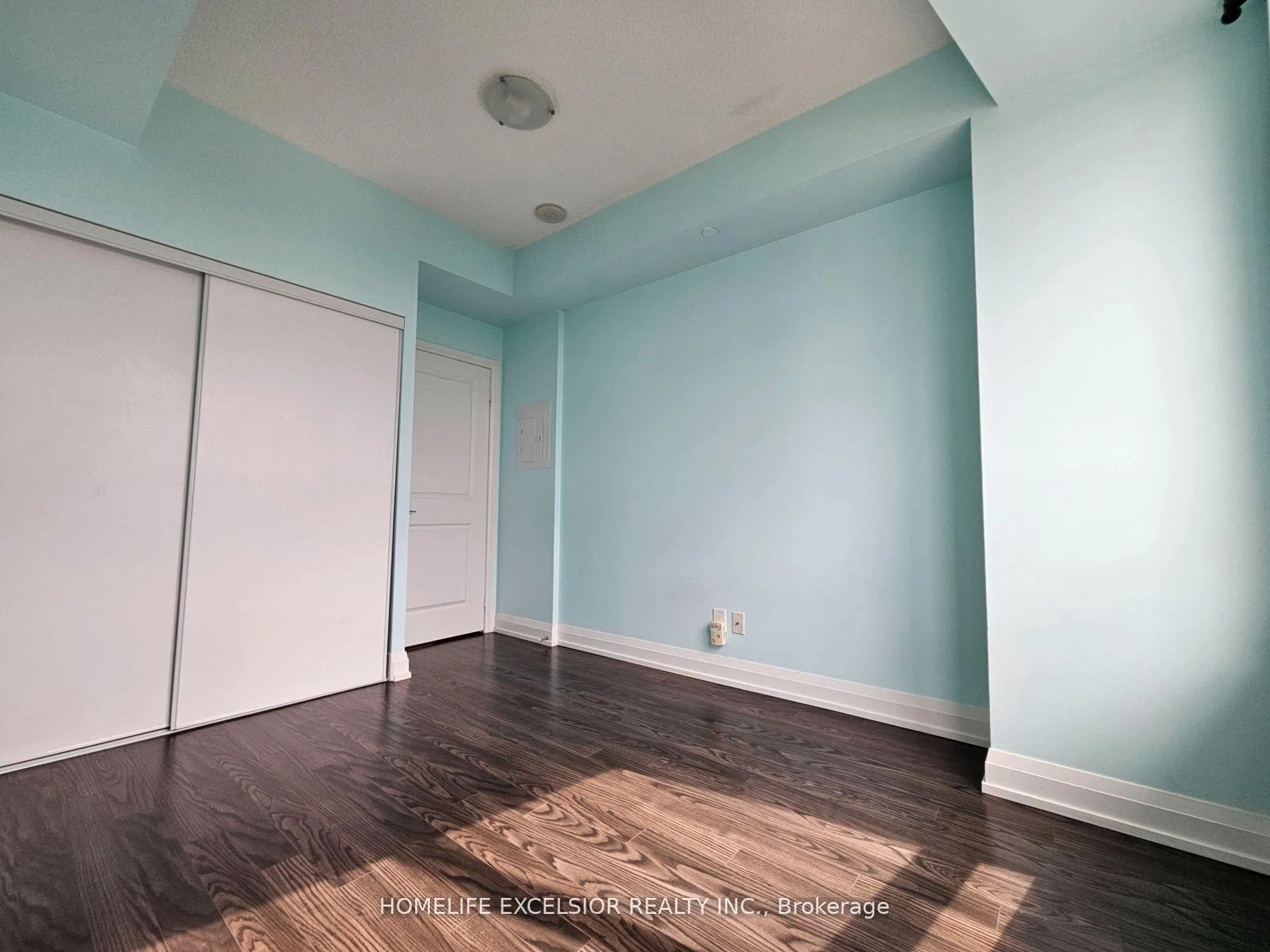 Photo 17 of Unit 2027, 7161 Yonge Street, Markham, Grandview — HOMEH