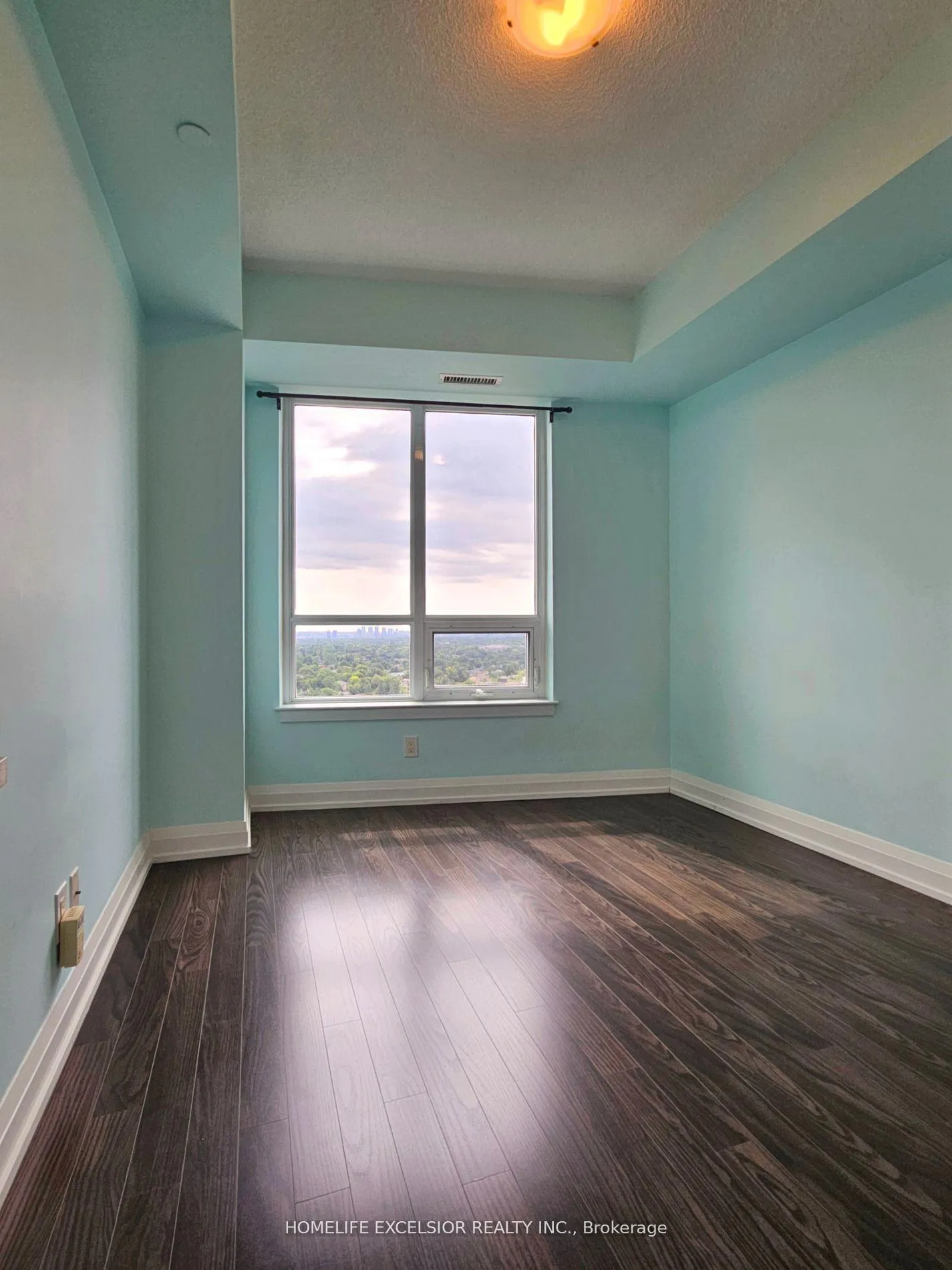 Photo 19 of Unit 2027, 7161 Yonge Street, Markham, Grandview — HOMEH