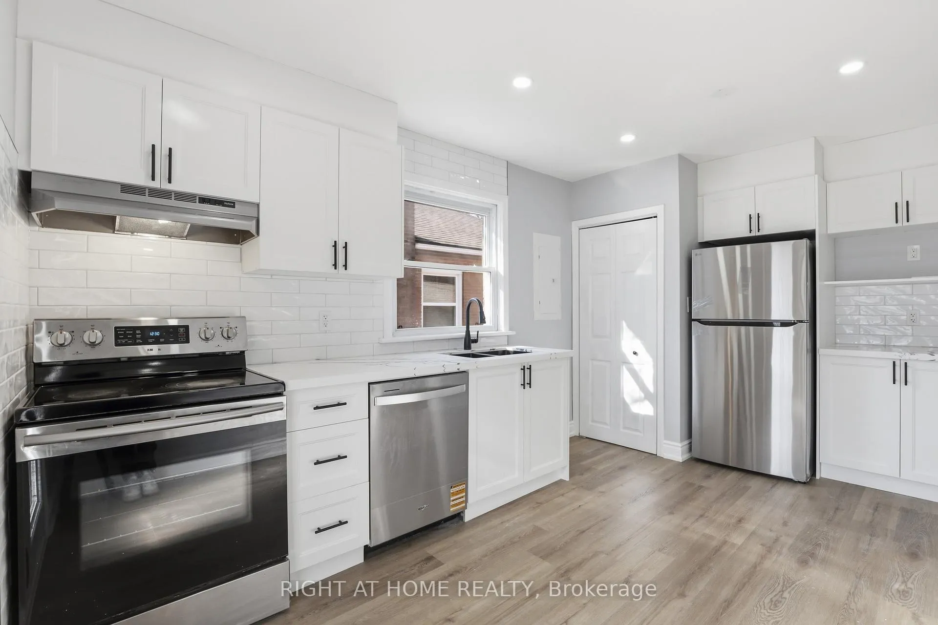 Front of Unit Main, 81 Maclennan Avenue