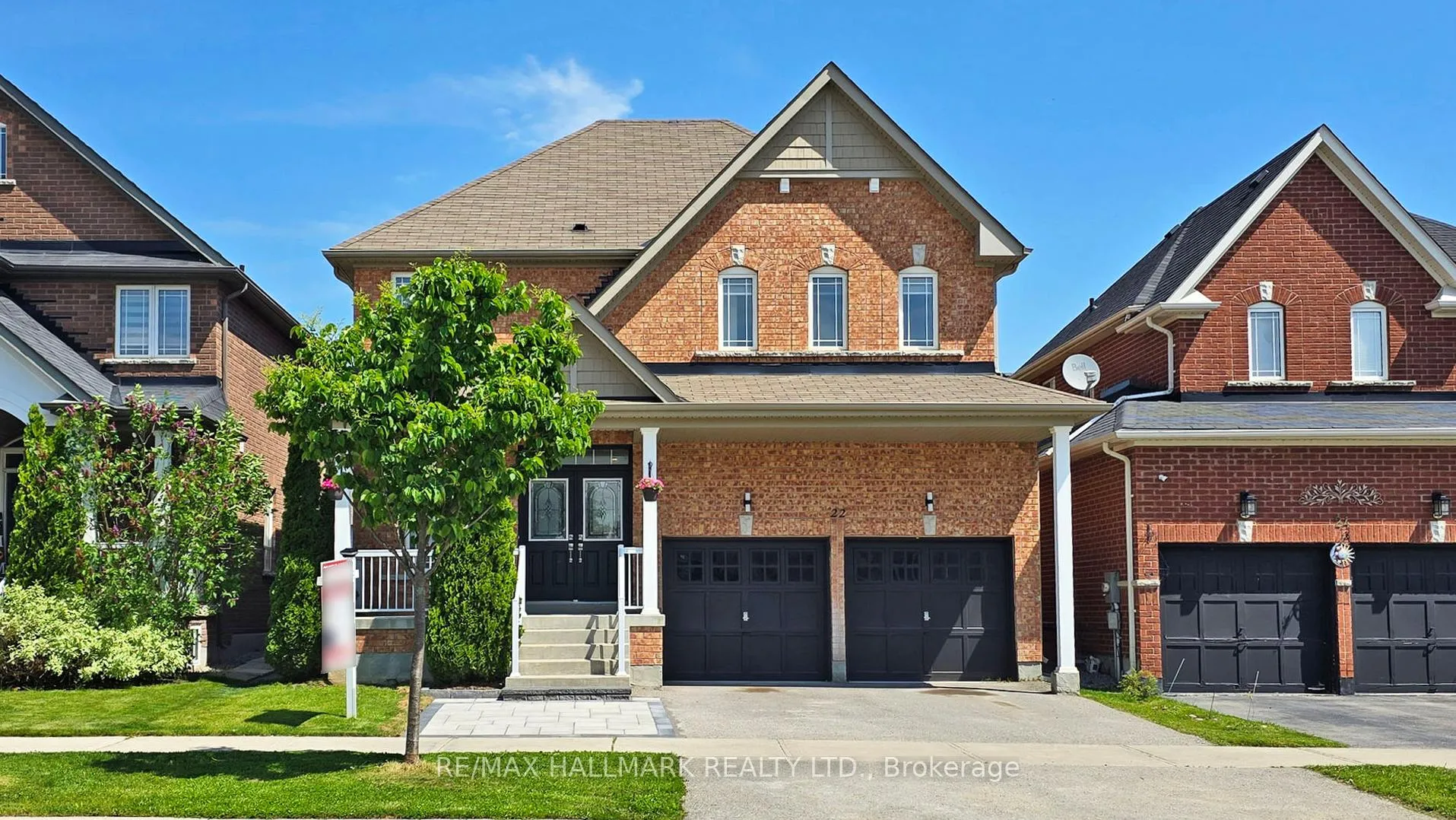 Photo 2 of 22 Bostock Drive, Georgina, Keswick South — HOMEH