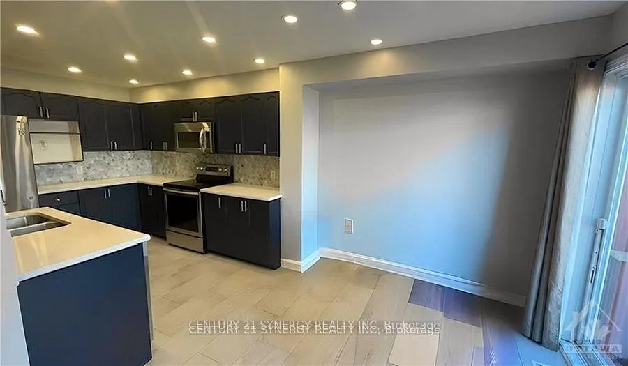 Photo 6 of 13 Barnstone Drive, Ottawa, Barrhaven East — HOMEH