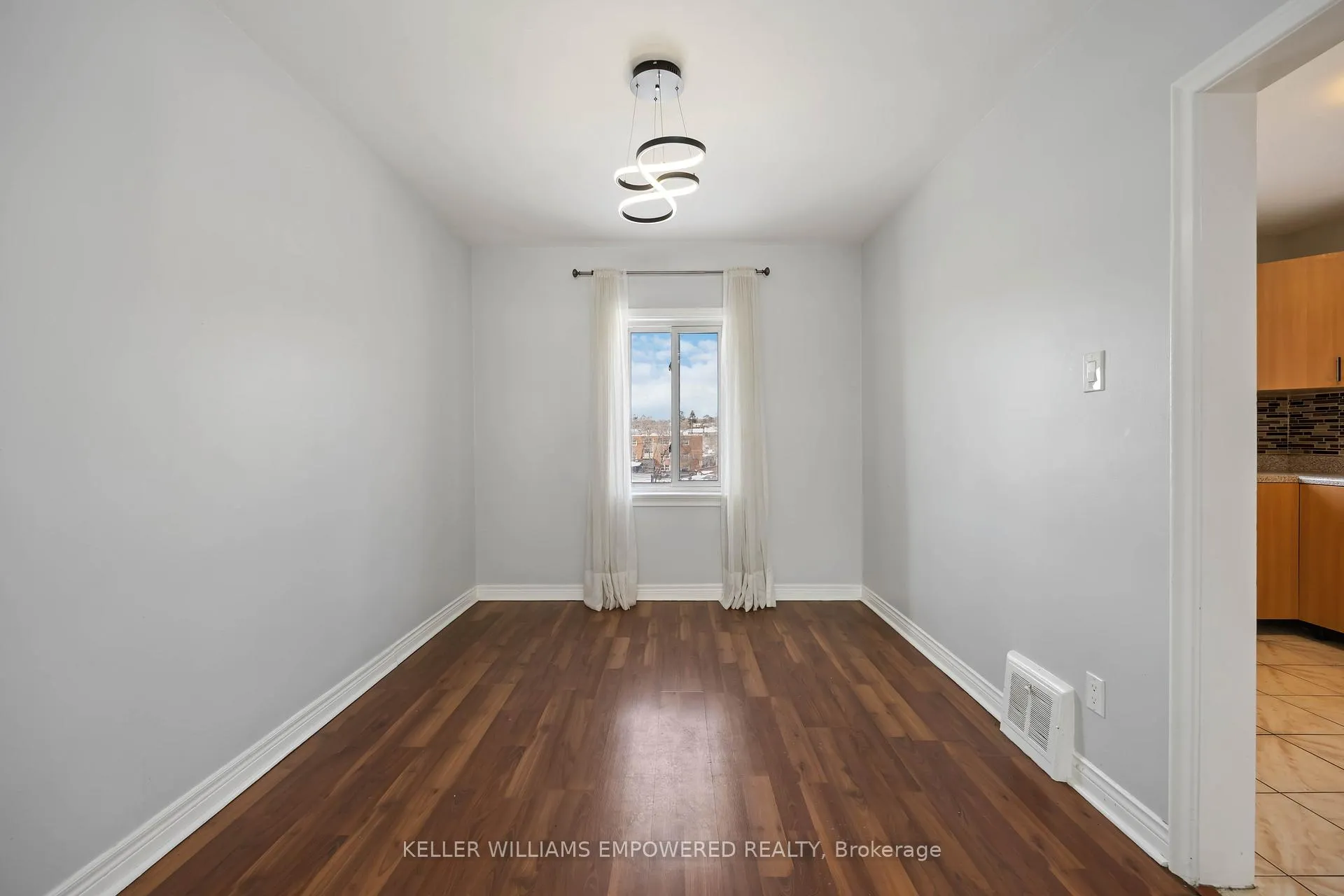 Photo 12 of 8 Porter Avenue, Toronto, Rockcliffe-Smythe — HOMEH