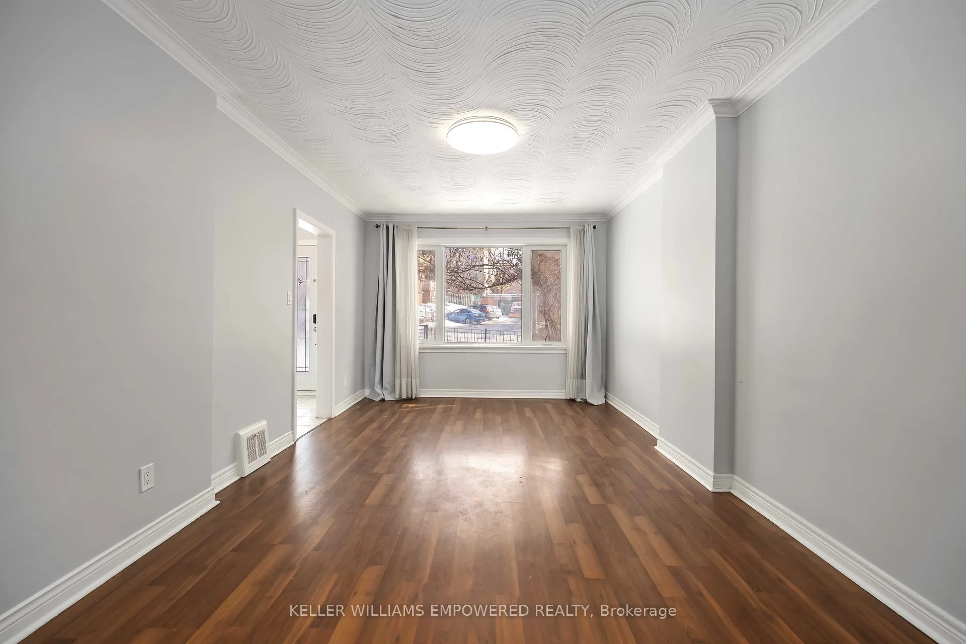 Photo 14 of 8 Porter Avenue, Toronto, Rockcliffe-Smythe — HOMEH
