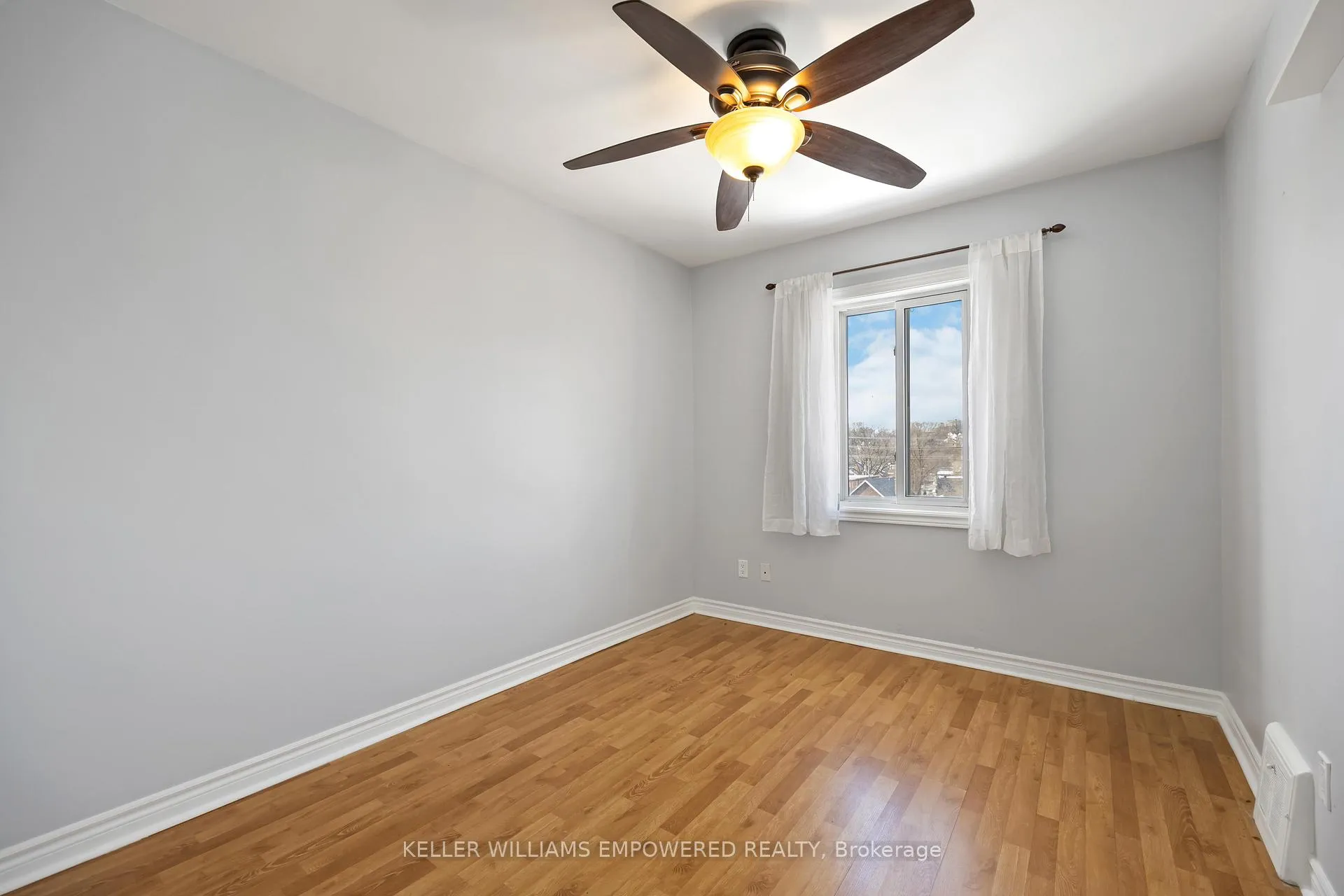 Photo 26 of 8 Porter Avenue, Toronto, Rockcliffe-Smythe — HOMEH