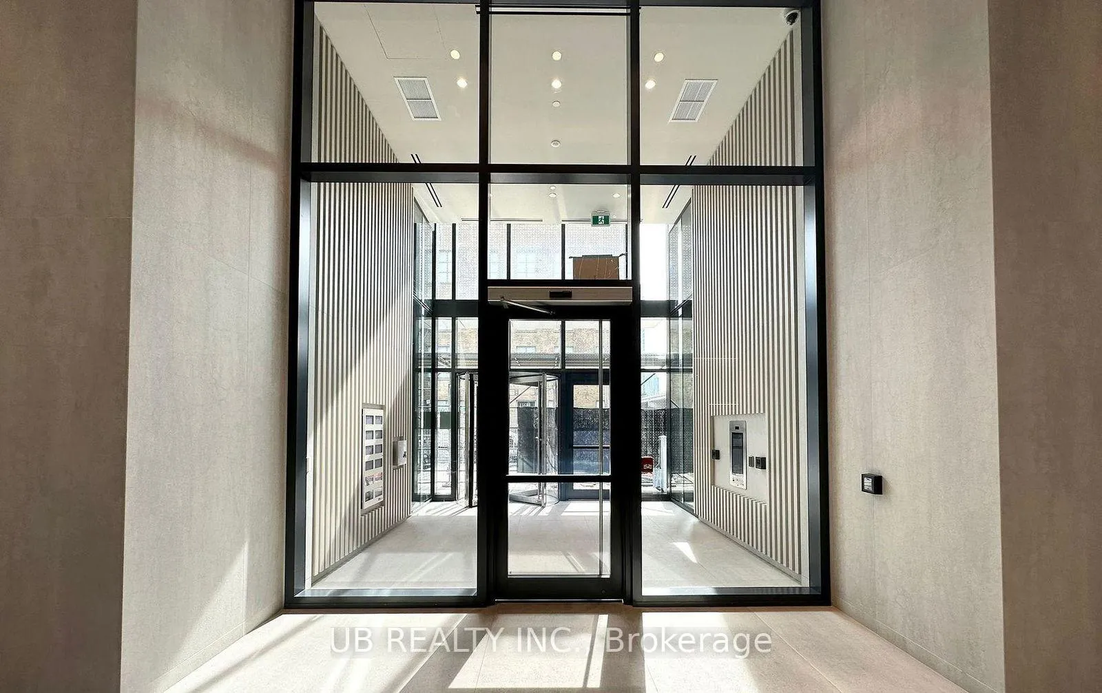 Photo 2 of Unit 1615, 138 Downes Street, Toronto, Waterfront Communities — HOMEH