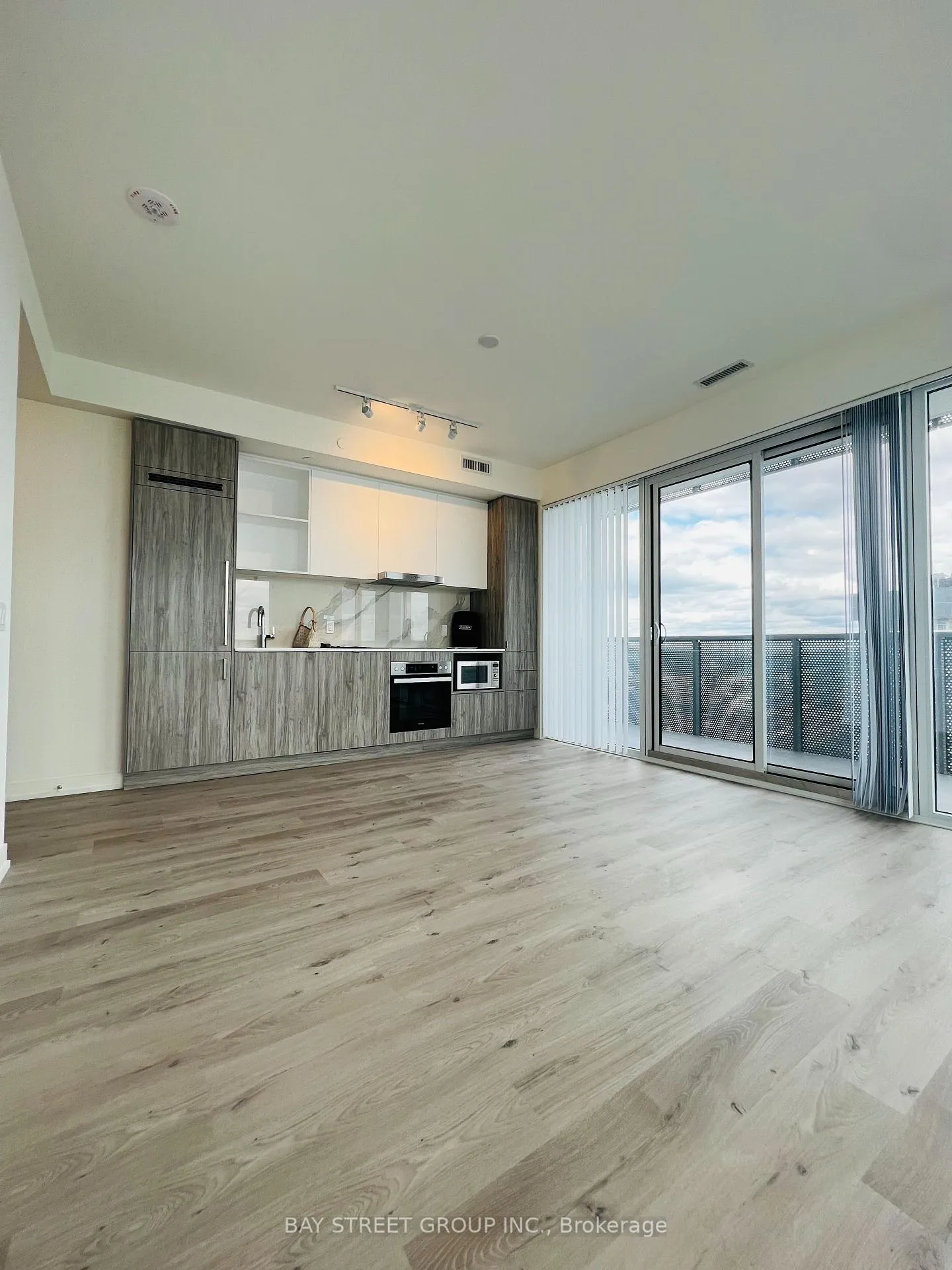 Photo 3 of Unit 5206, 138 Downes Street, Toronto, Waterfront Communities — HOMEH