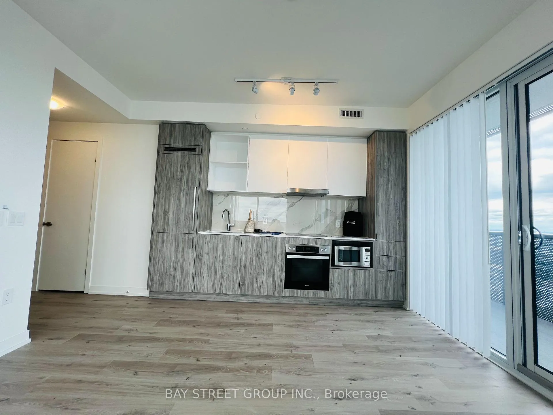 Photo 4 of Unit 5206, 138 Downes Street, Toronto, Waterfront Communities — HOMEH