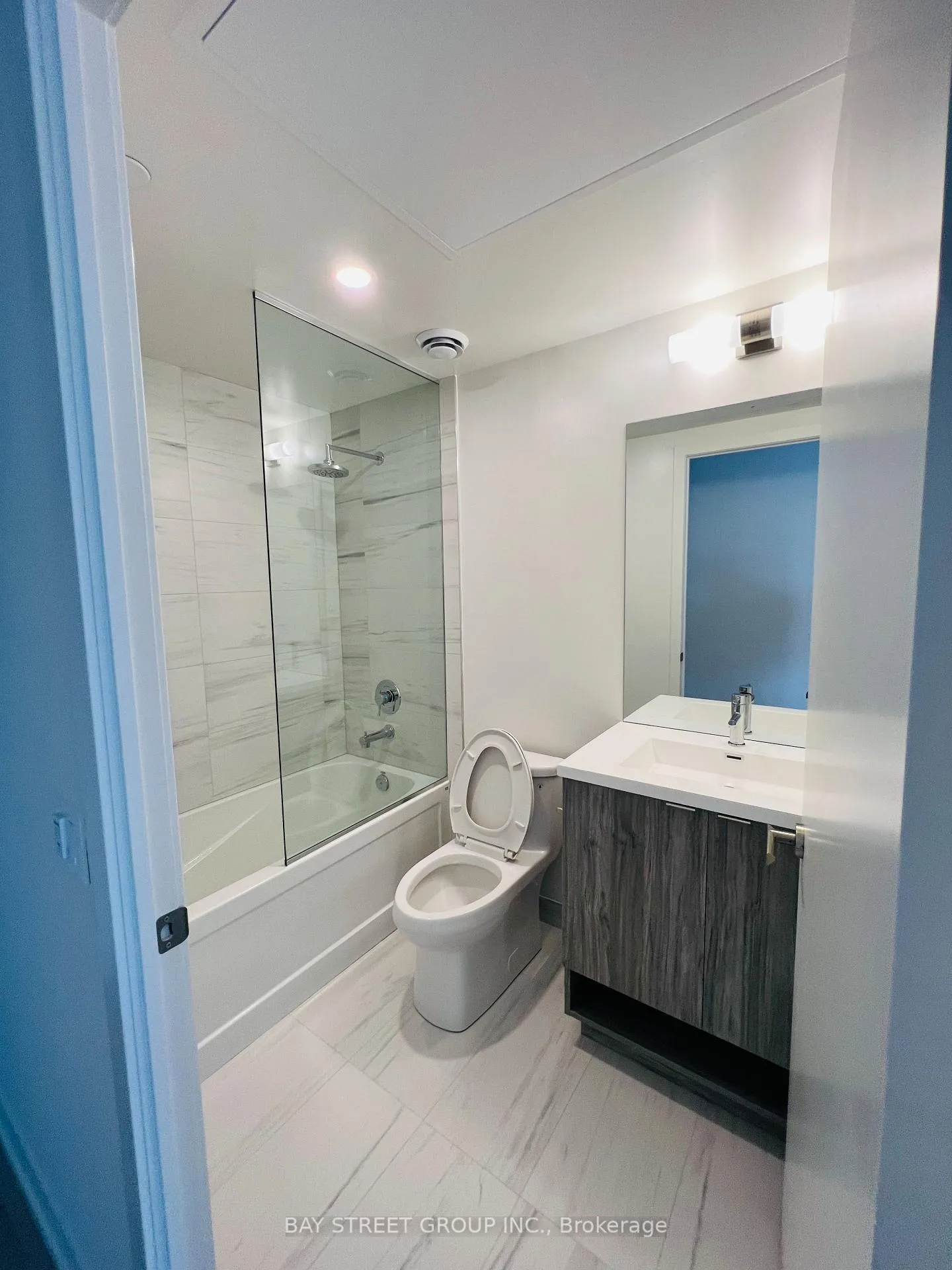 Photo 11 of Unit 5206, 138 Downes Street, Toronto, Waterfront Communities — HOMEH