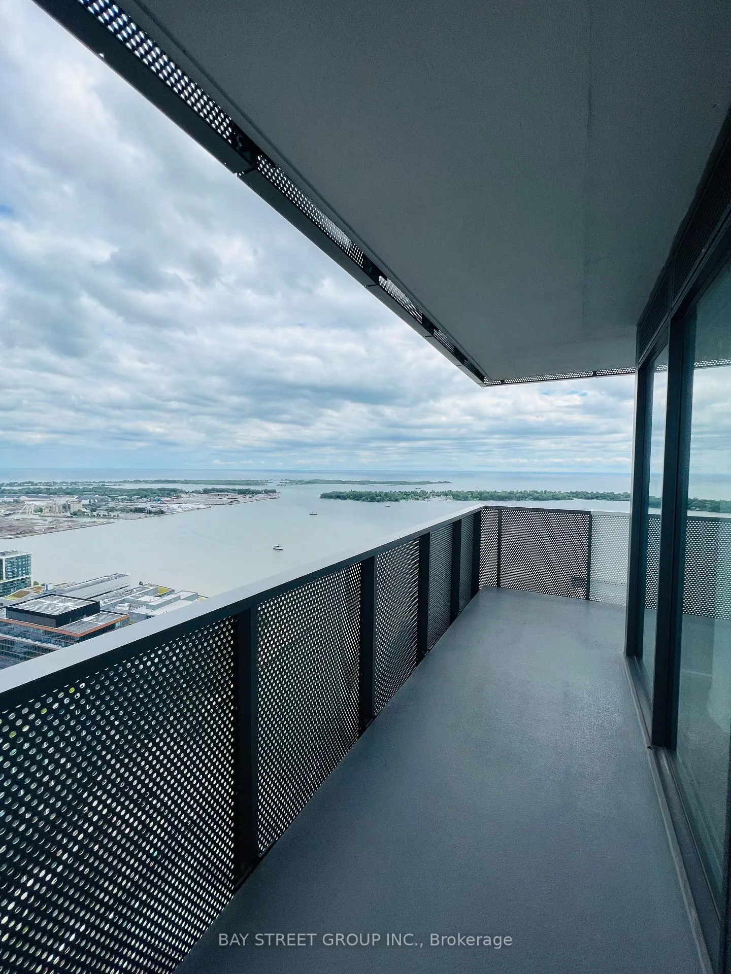 Photo 16 of Unit 5206, 138 Downes Street, Toronto, Waterfront Communities — HOMEH