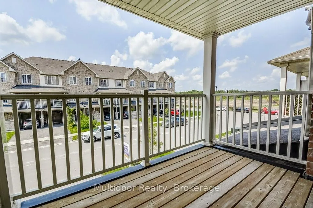 Photo 19 of 20 Hiscott Drive, Hamilton, Waterdown — HOMEH